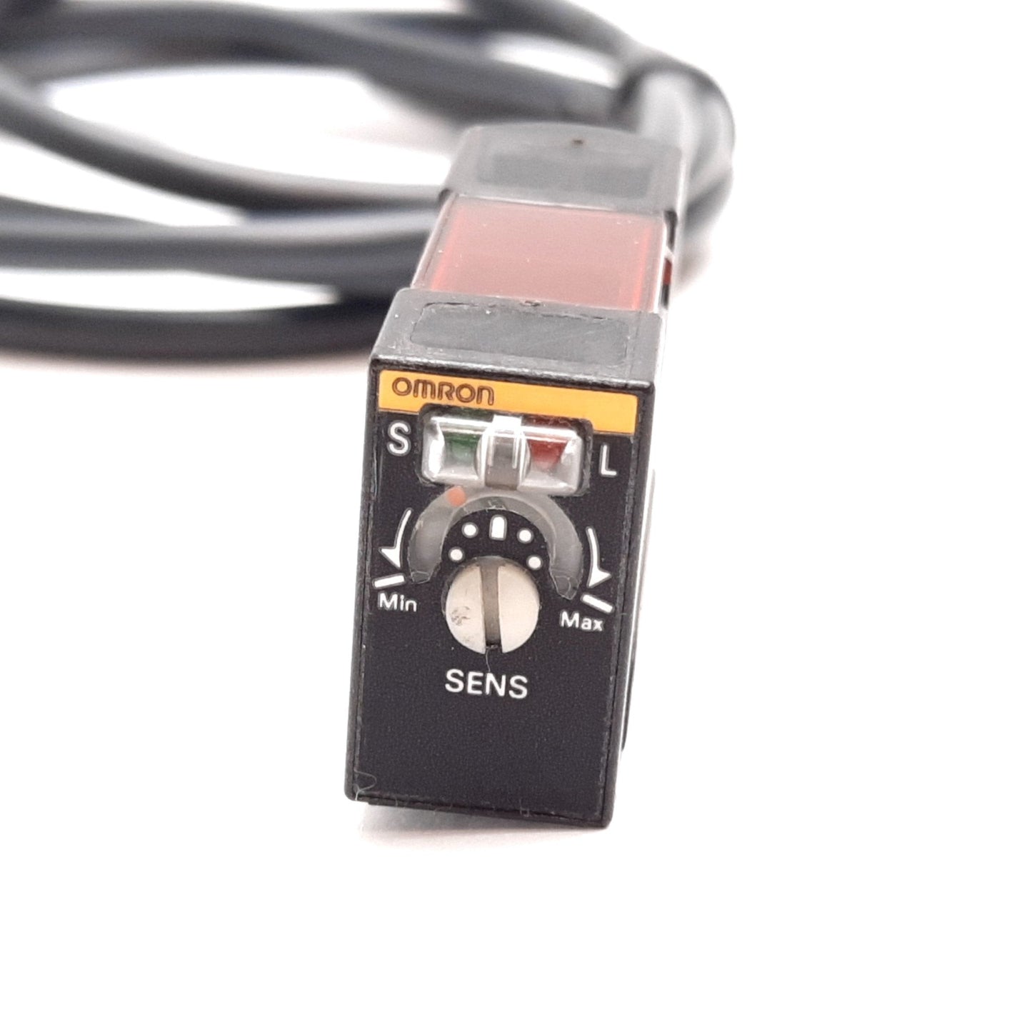 Used Omron E3S-AD83 Photoelectric Sensor, Diffuse-Reflective, 100mm, 10-30VDC, PNP