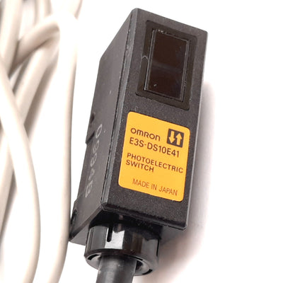 Used Omron E3S-DS10E41 Photoelectric Sensor, Diffuse Reflective, 100mm, 12-24VDC, NPN