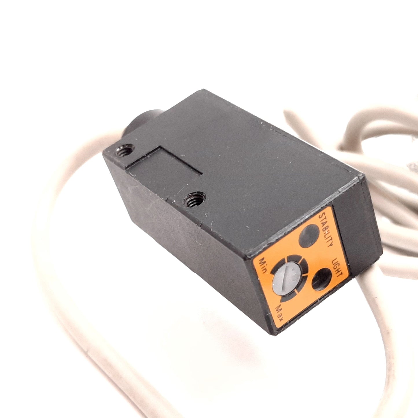 Used Omron E3S-DS10E41 Photoelectric Sensor, Diffuse Reflective, 100mm, 12-24VDC, NPN