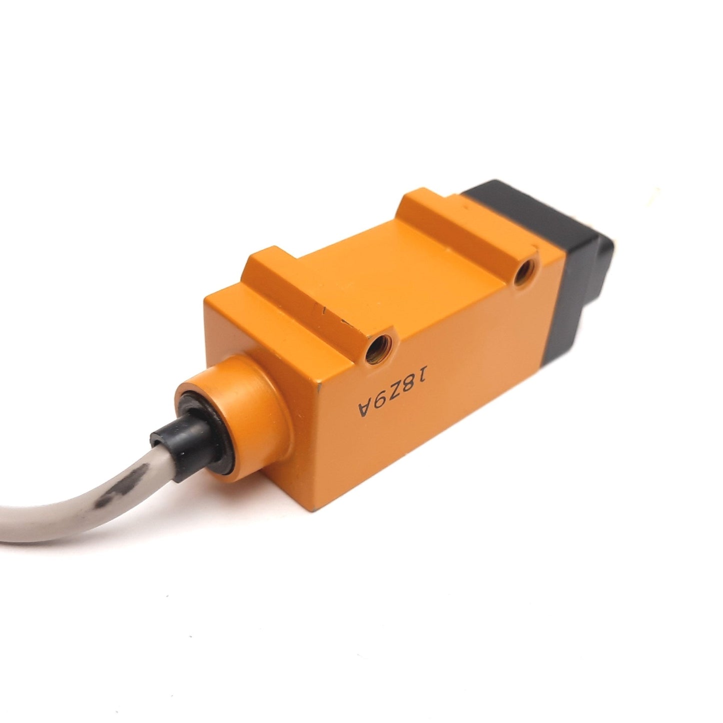 New Other Omron E3S-X3CE4 Fiber Optic Photoelectric Sensor, 12-24VDC, Red LED 660nm