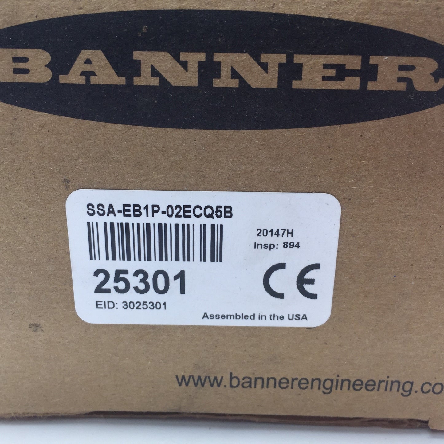 New Banner SSA-EB1P-02ECQ5B Emergency Stop Button 30mm Mount 25301, 2xNC, 2A @ 30VDC