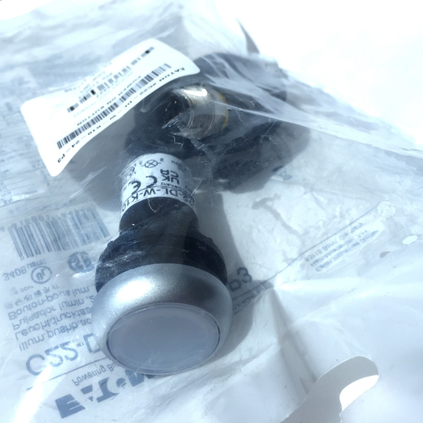 New Eaton C22-DL-W-K10-24-P3 Illuminated Compact 22.5mm Pushbutton 24V 4P 1NO White