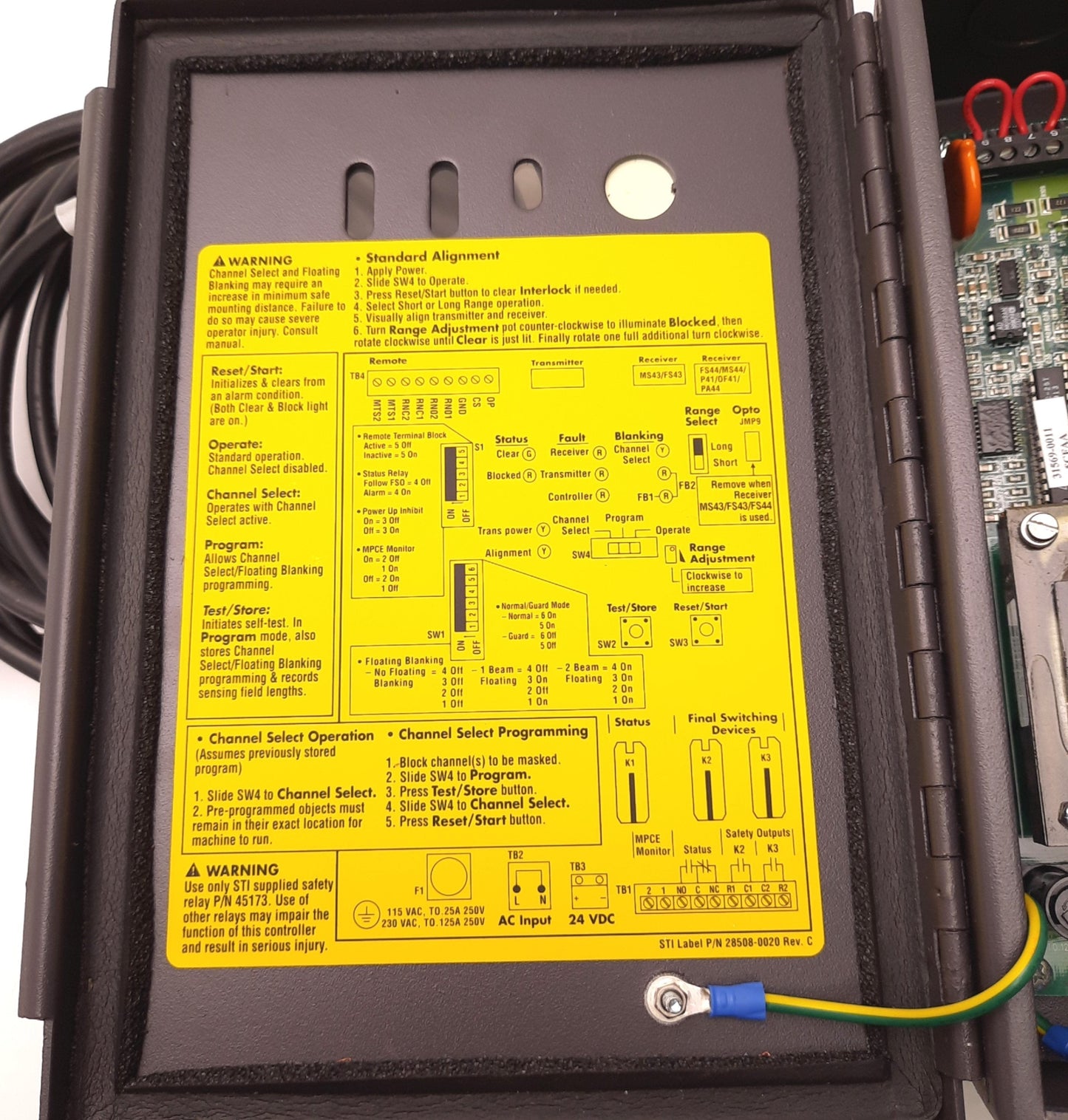 Used STI LCC-FB-AC1-U Light-Curtain Controller 70027-1000, 115VAC, 50/60Hz, 30VA
