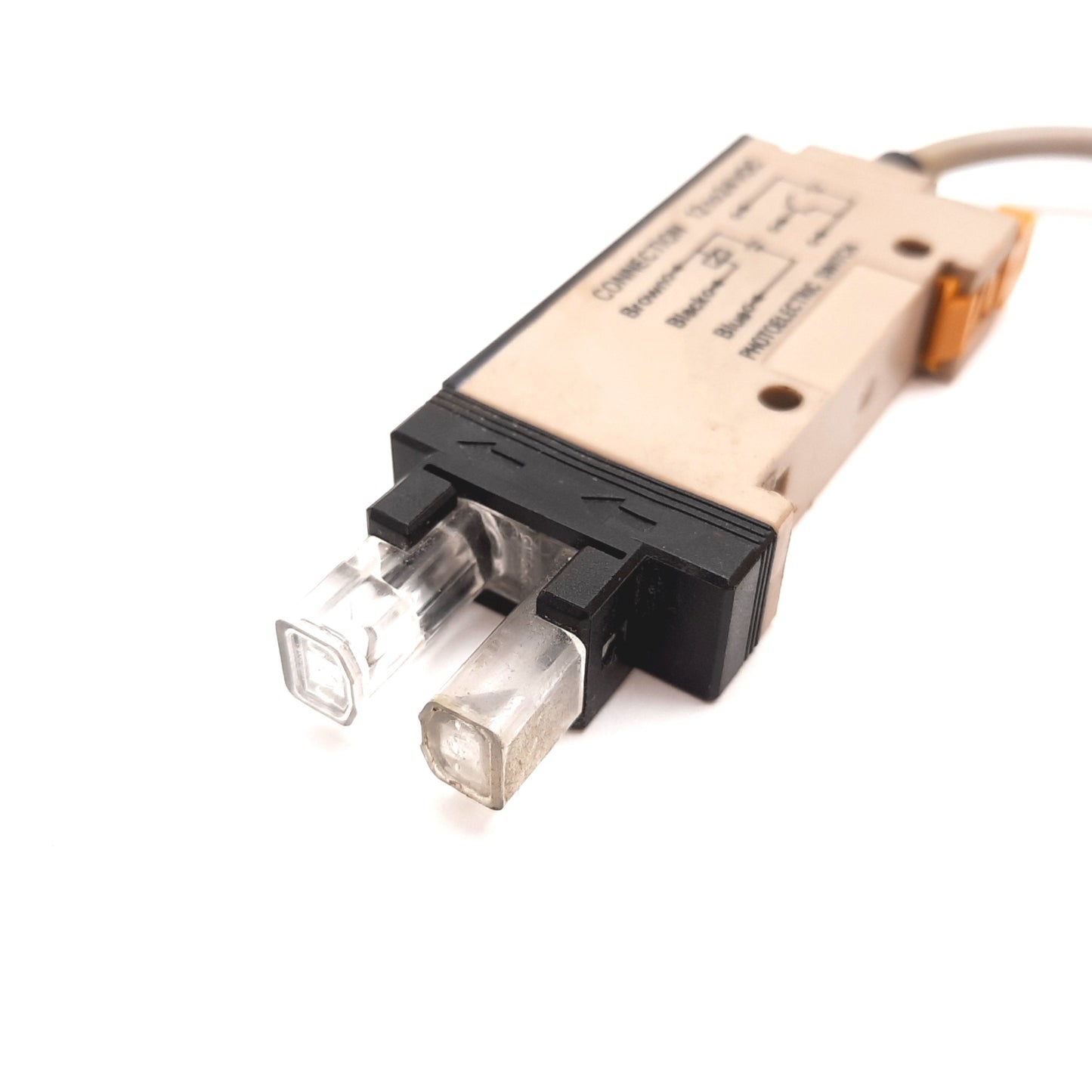 Used Omron E3XR-GM5GE4 Photoelectric Sensor, 12-24VDC, NPN, Green LED 565nm