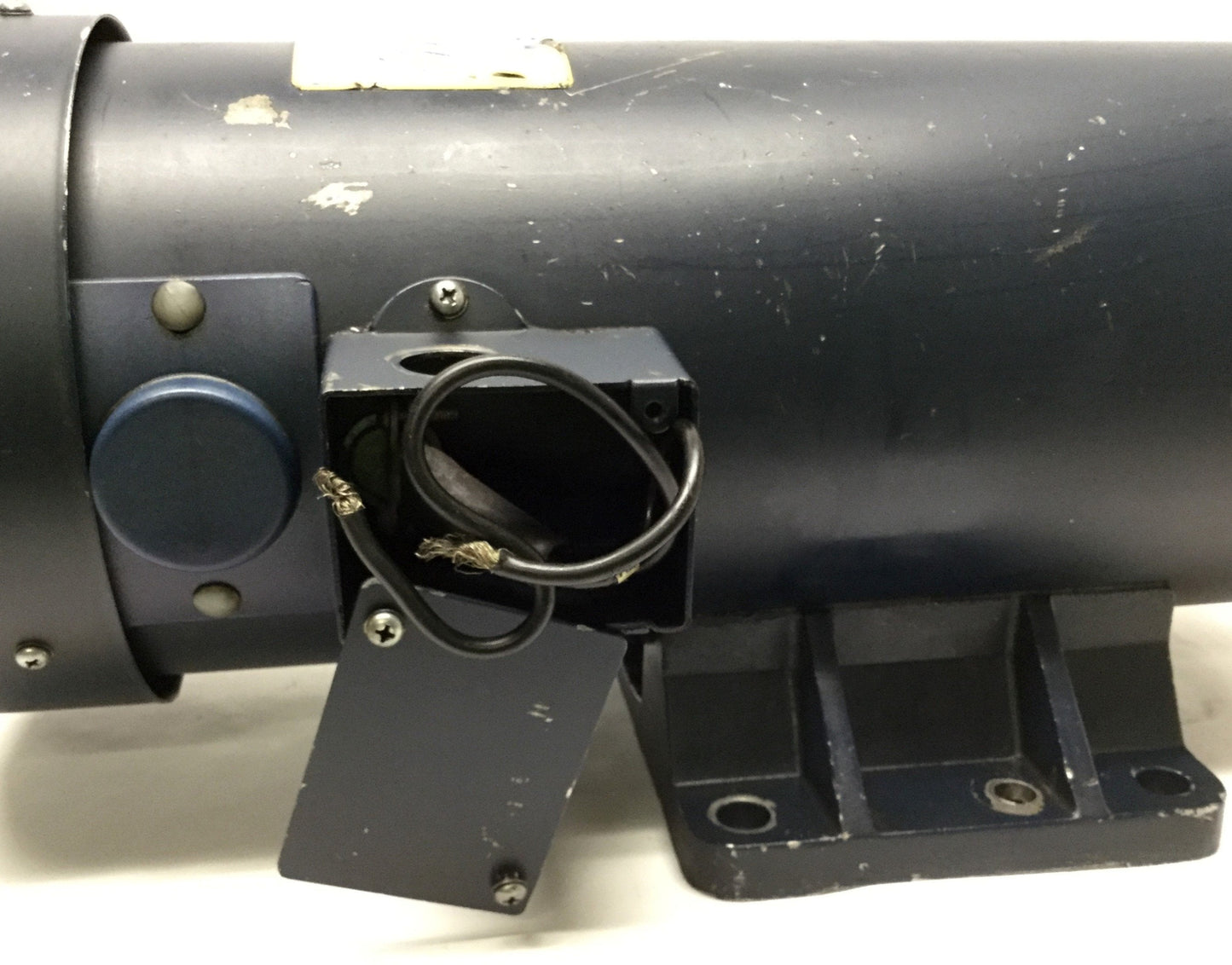 Used Leeson 108501.00 Permanent Magnet DC Motor 180VDC 9.5A, 2HP, 1750RPM, 72lb-in