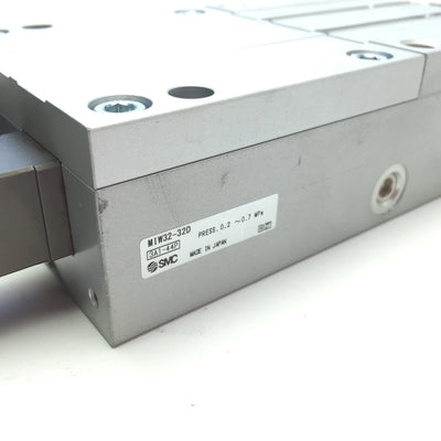 Used SMC MIW32-32D Double Finger Pneumatic Escapement, Bore: 32mm, Stroke: 32mm