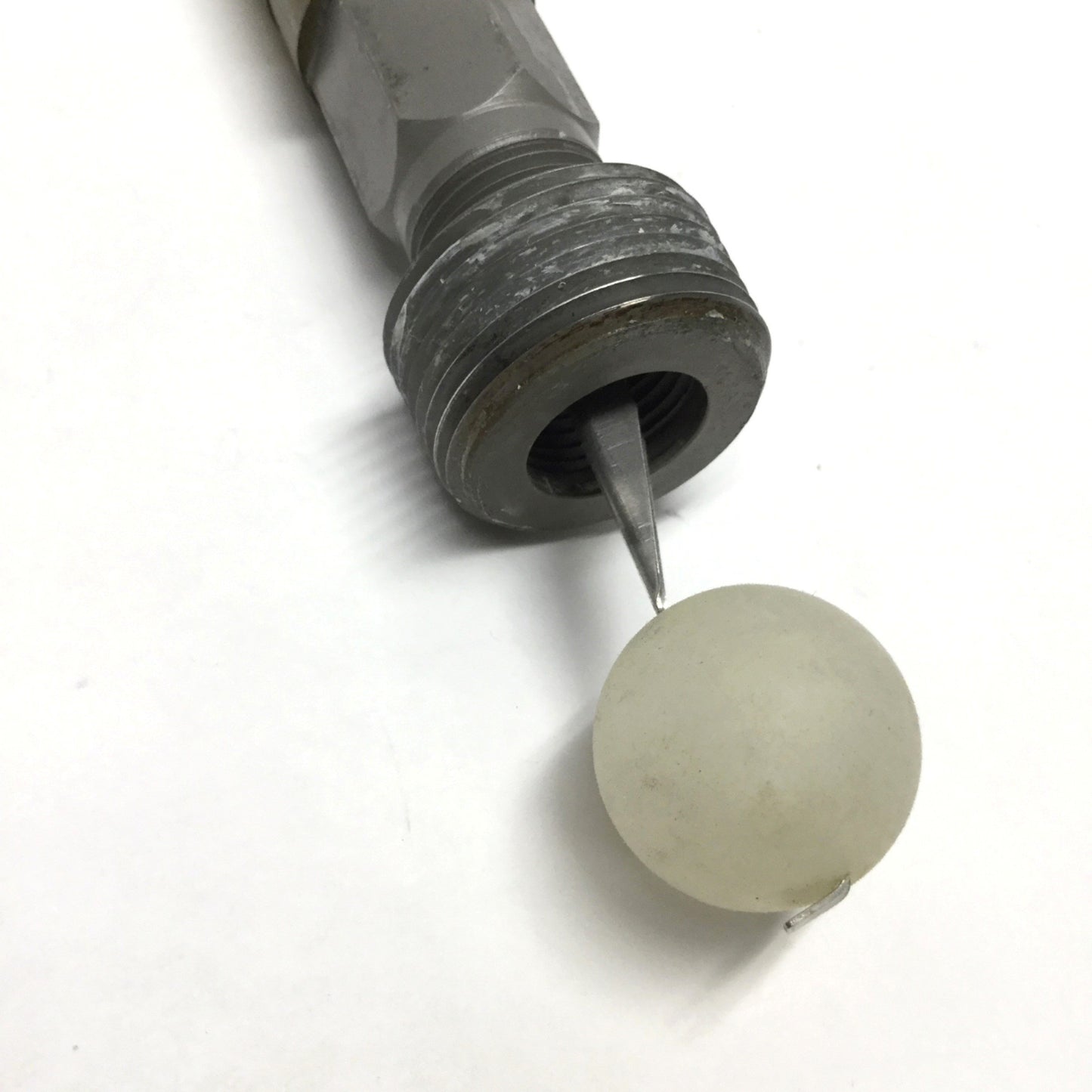 Used Flotect L6EPB-S-S-3-O Liquid Level Ball Float Switch 1" NPT, SPDT 125/250VAC 5A