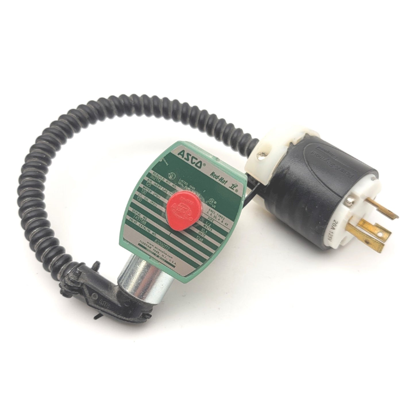Used ASCO 8320G172 Red-Hat General Service Solenoid Valve 3-Way 2-Position 1/4"NPT
