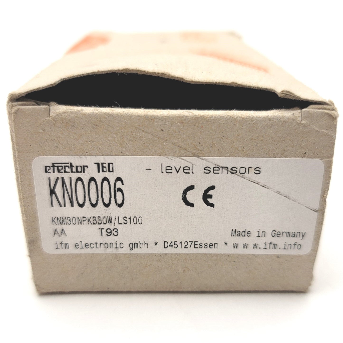 New Other IFM Efector KN0006 KNM30NPKBBOW/LS100 Capacitive Level Sensor M30x1.5, 30-250VAC