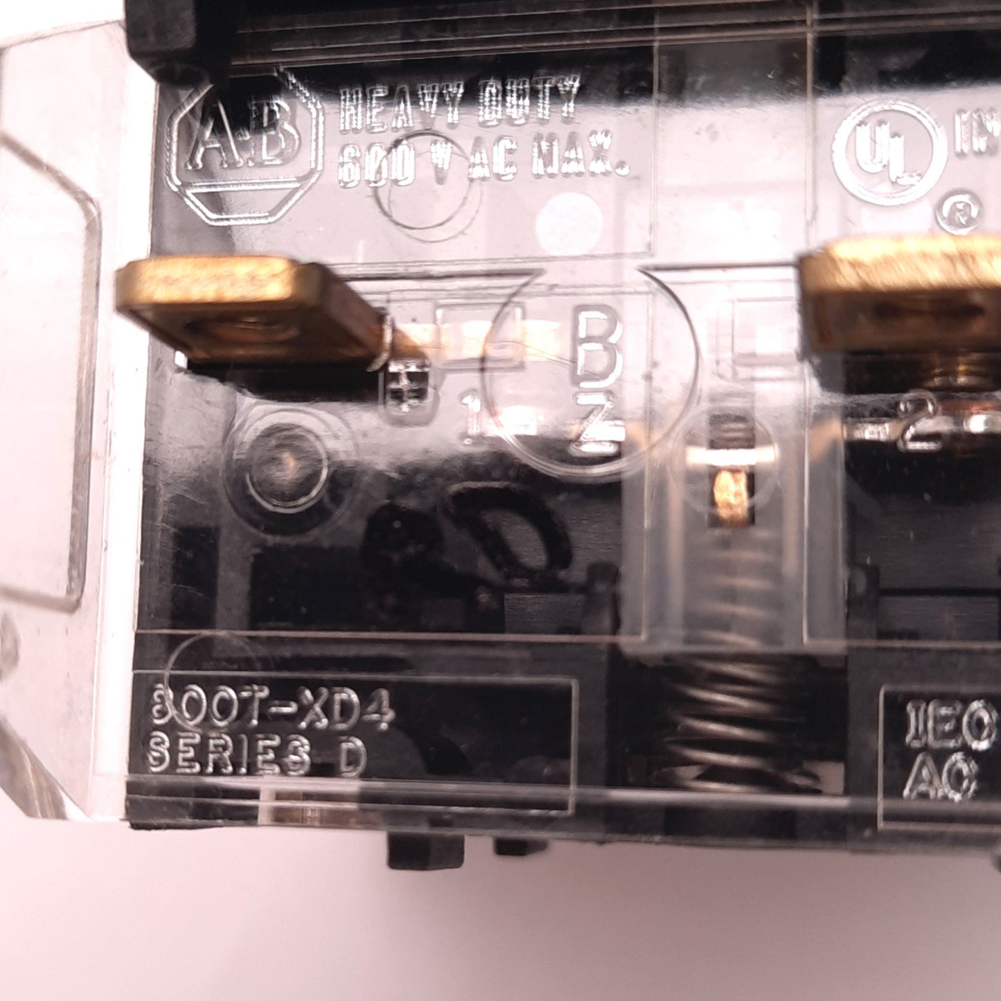 Used Allen-Bradley 800T-FXD4 E-Stop Push Button W/ Two 800T-XD4 Contact 600V AC, NCLB