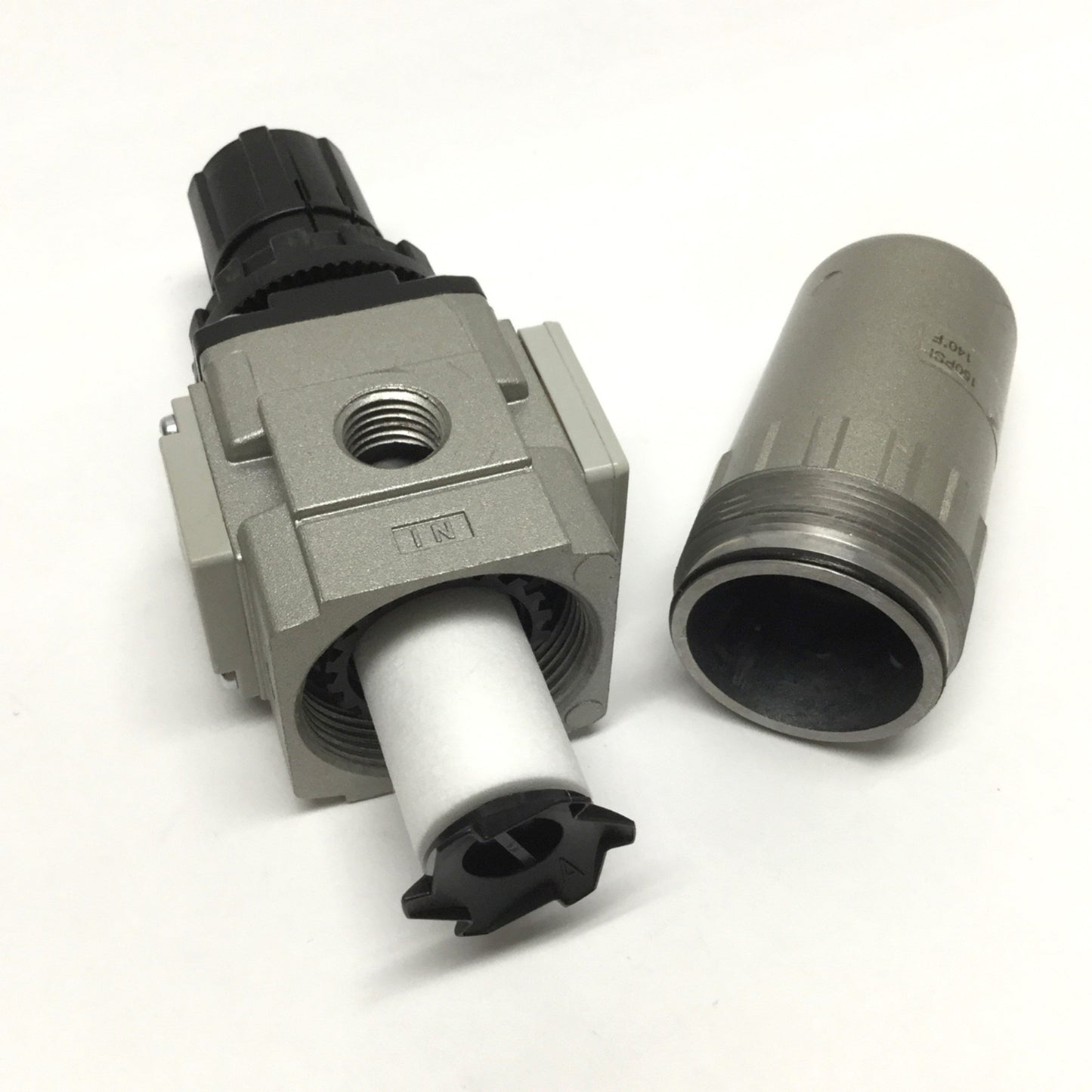 Used SMC AW20-N02BE-2Z Pressure Regulator/Filter, 1/4" NPT, 7-125psi, Built-In Gauge