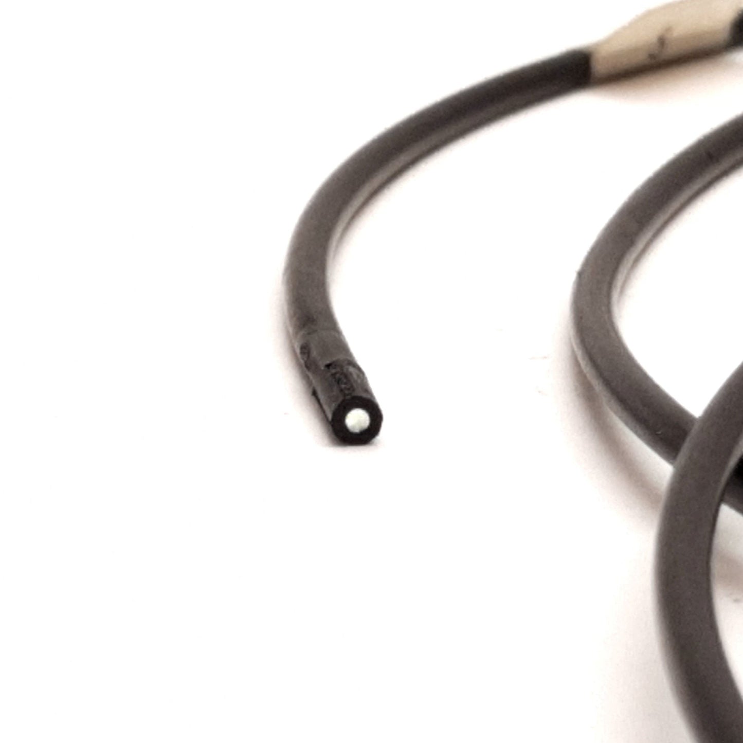 Used Keyence FU-77V Thrubeam Fiber Optic Unit, 1.8m Long, Thread: M4, Bundle: 1.13mm