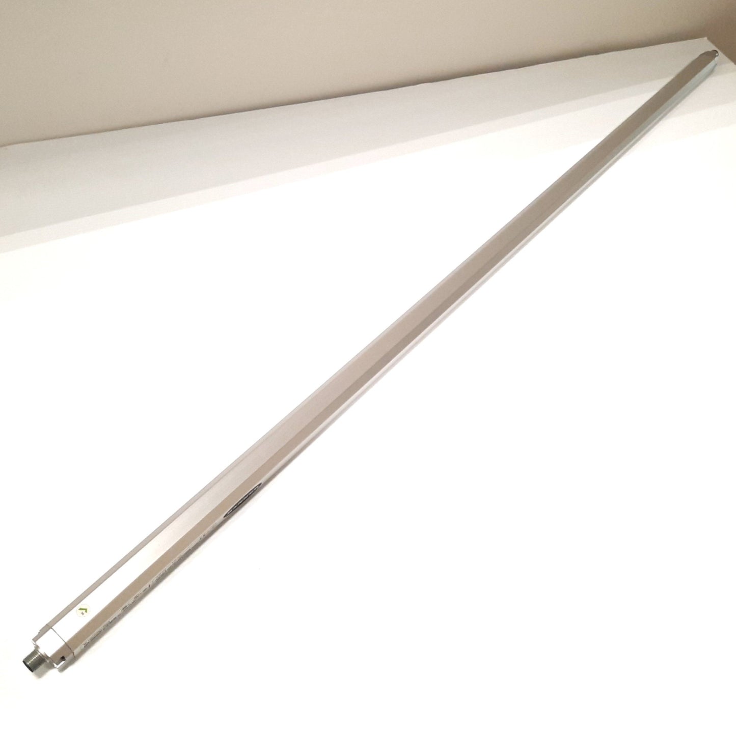New Banner WLS28-2CW1130SQ LED Strip Light, Cool White, 12-30VDC, 1130mm, 4-Pin M12