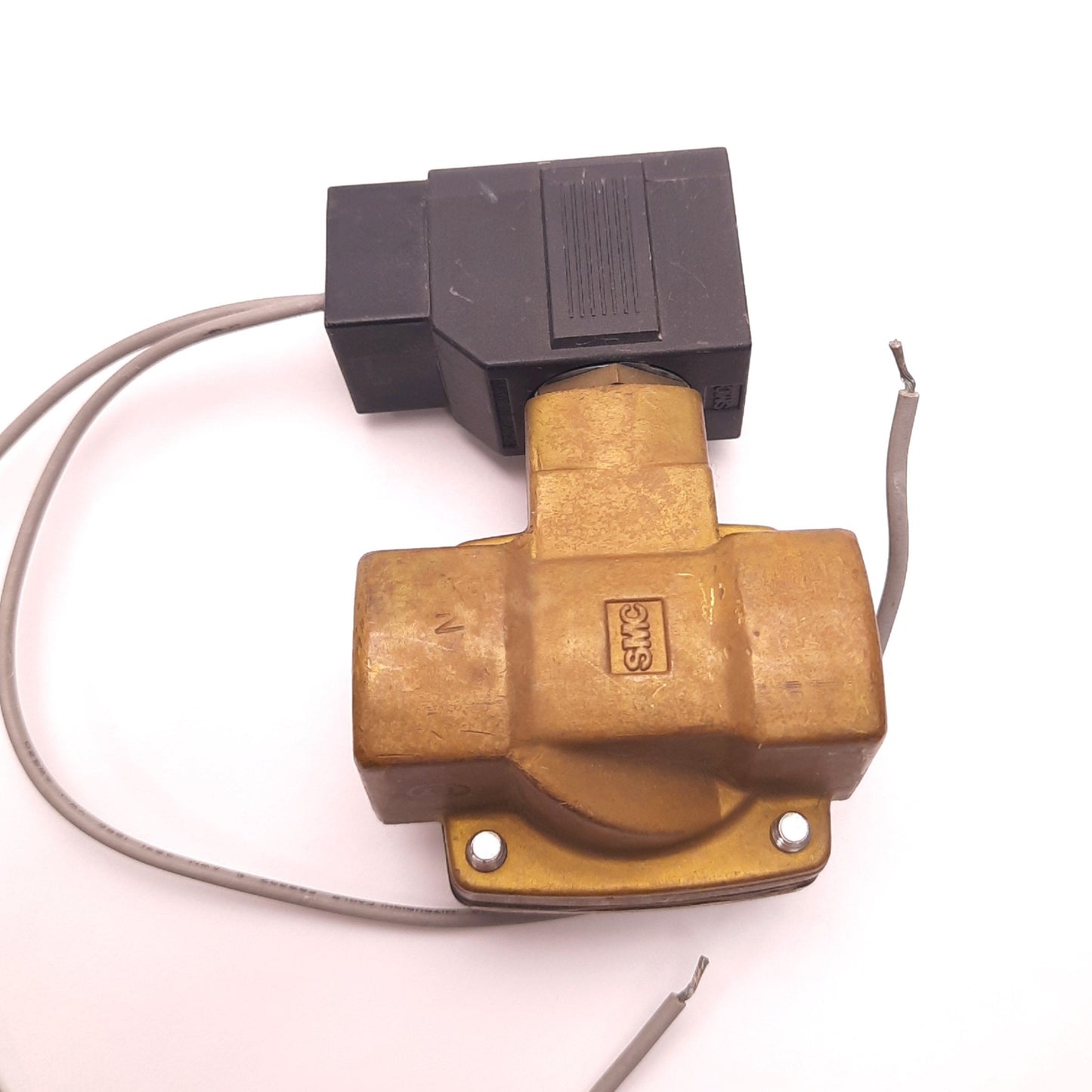 Used SMC VXD2140 Solenoid Valve, Coil Voltage: 110/120VAC Orifice: 15mm, 1/2" NPT
