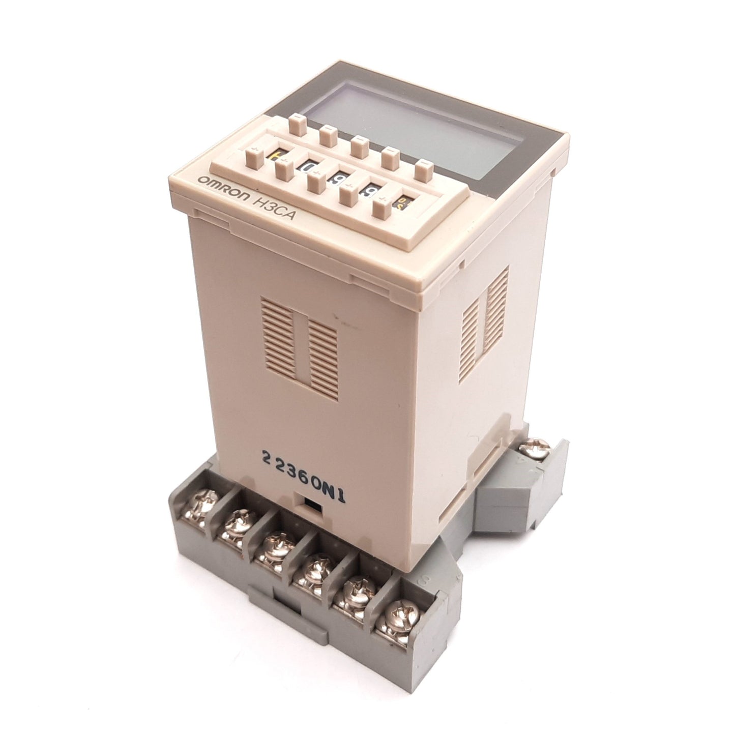 Used Omron H3CA-A Timer Source: 24 to 240VAC ~ 50/60Hz 4VA Max w/ Dayton 6X156E Base