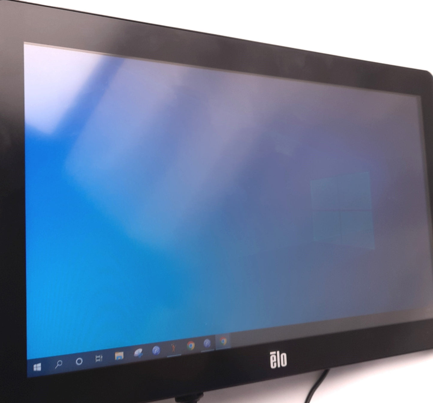 Used ELO E318746 LED Touch Monitor 15.6" HDMI, USB-B, 1366x768, 16:9, VESA 75 & 100