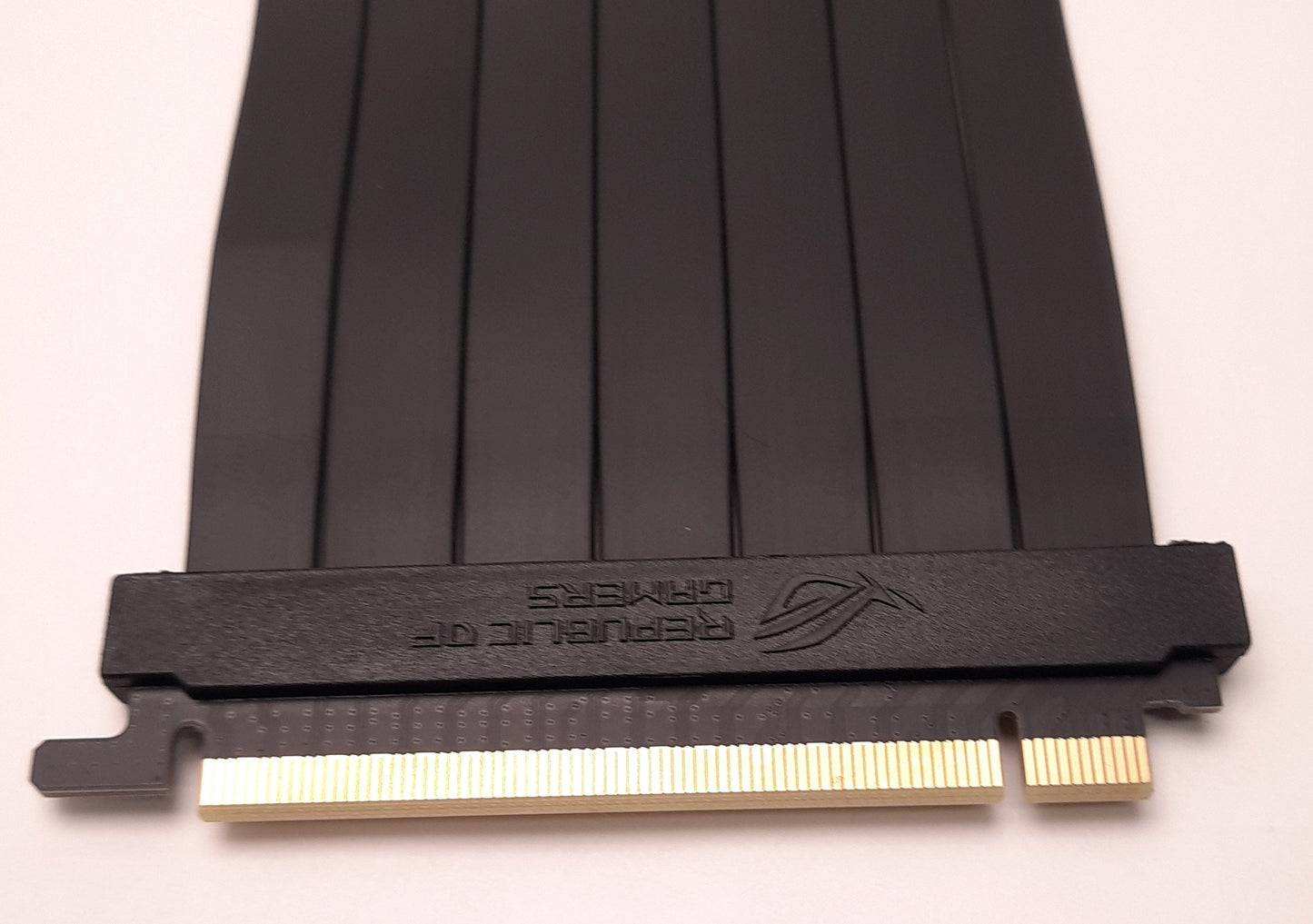 New Other ASUS RS200 ROG Strix Riser Cable 90 Degree Adapter 240mm PCI-E 3.0 x 16