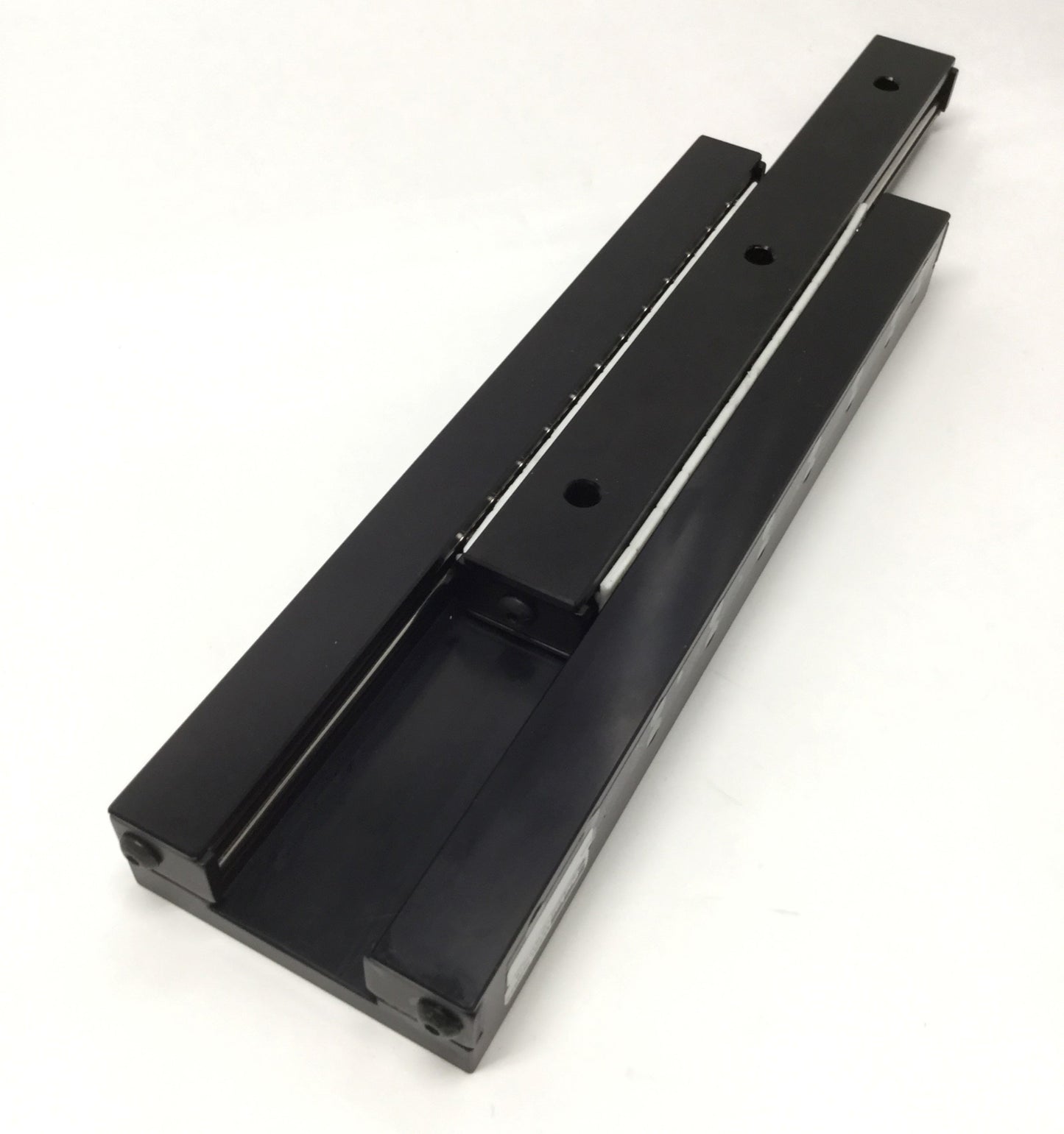 Used Parker 4606 Manual Linear Ball Bearing Slide, 6" Travel, 9" x 2.62" x 1" Stage