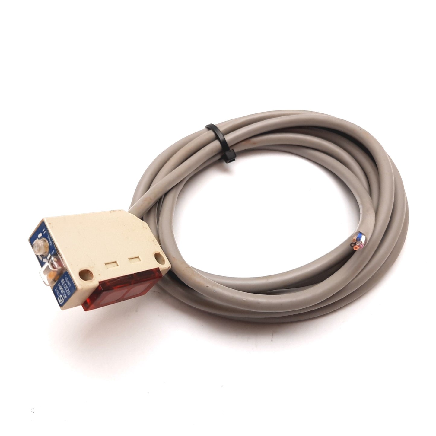 Used Telemecanique XUMH023539 Photoelectric Detector Sensor, 12-24VDC, PNP, 6-Wire