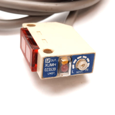 Used Telemecanique XUMH023539 Photoelectric Detector Sensor, 12-24VDC, PNP, 6-Wire