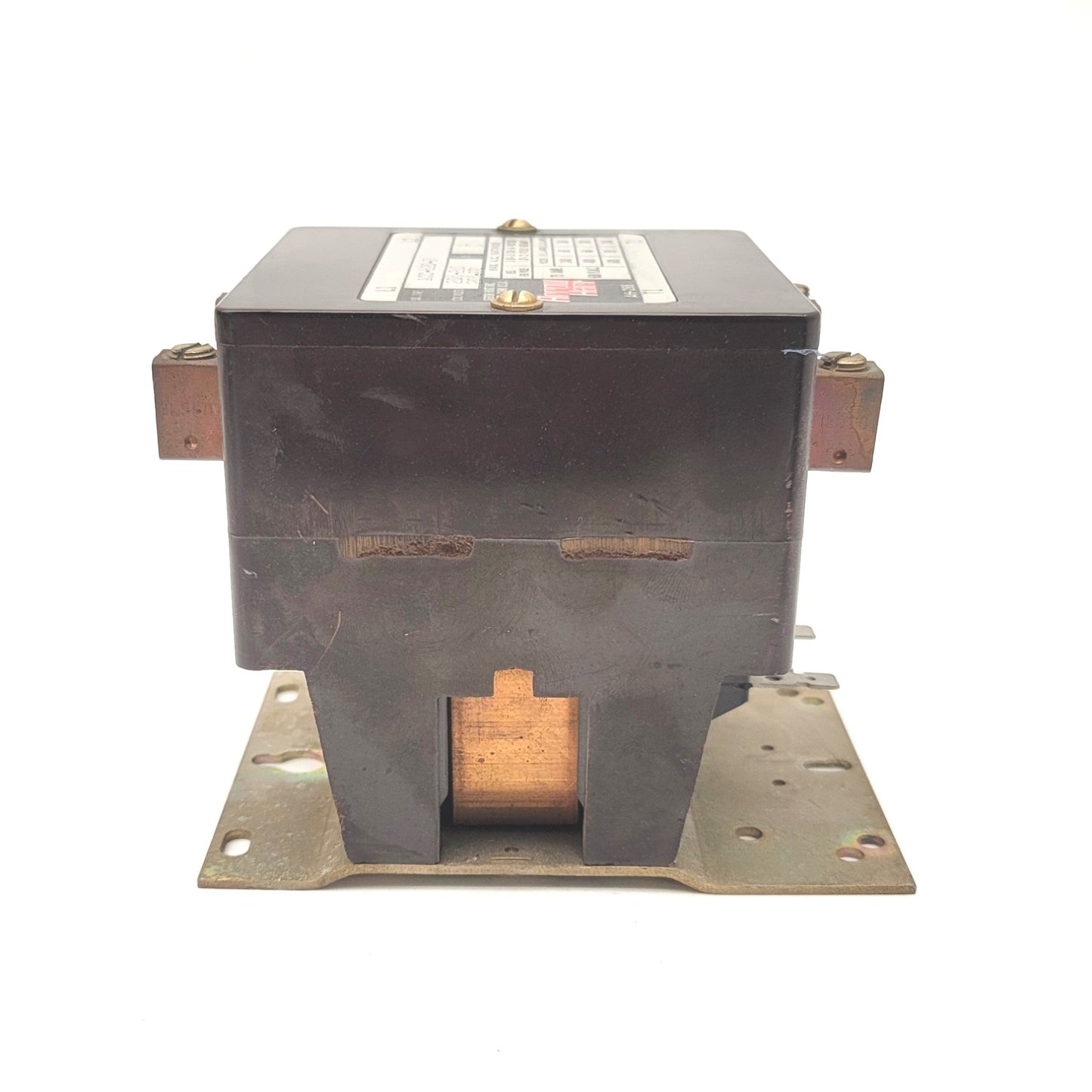 Used Arrow Hart ACC-620-U Heavy Duty Contactor 240VAC Coil, 1-Ph, 2-Pole, 75A 600VAC