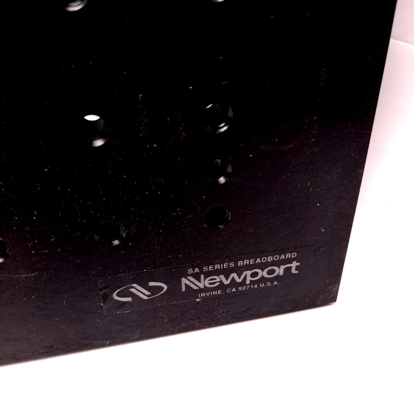 Used Newport SA Series Aluminum Optical BreadBoard Plate 24" x 17.5" 1/4-20 Thread