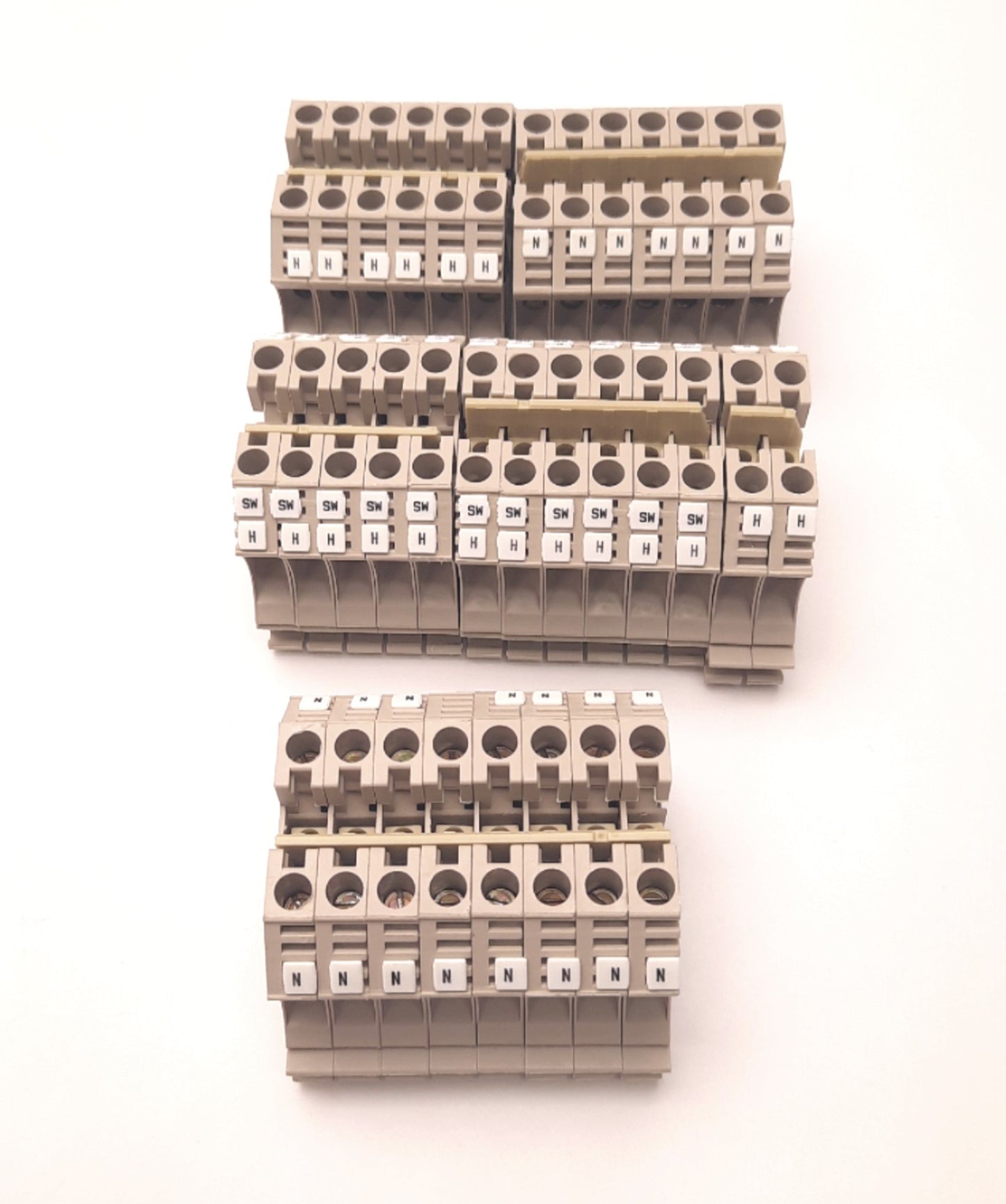 Used Lot of 34 Weidmuller WDU 6 Terminal Block 8-22 AWG, 41 Amps, 800 Volts
