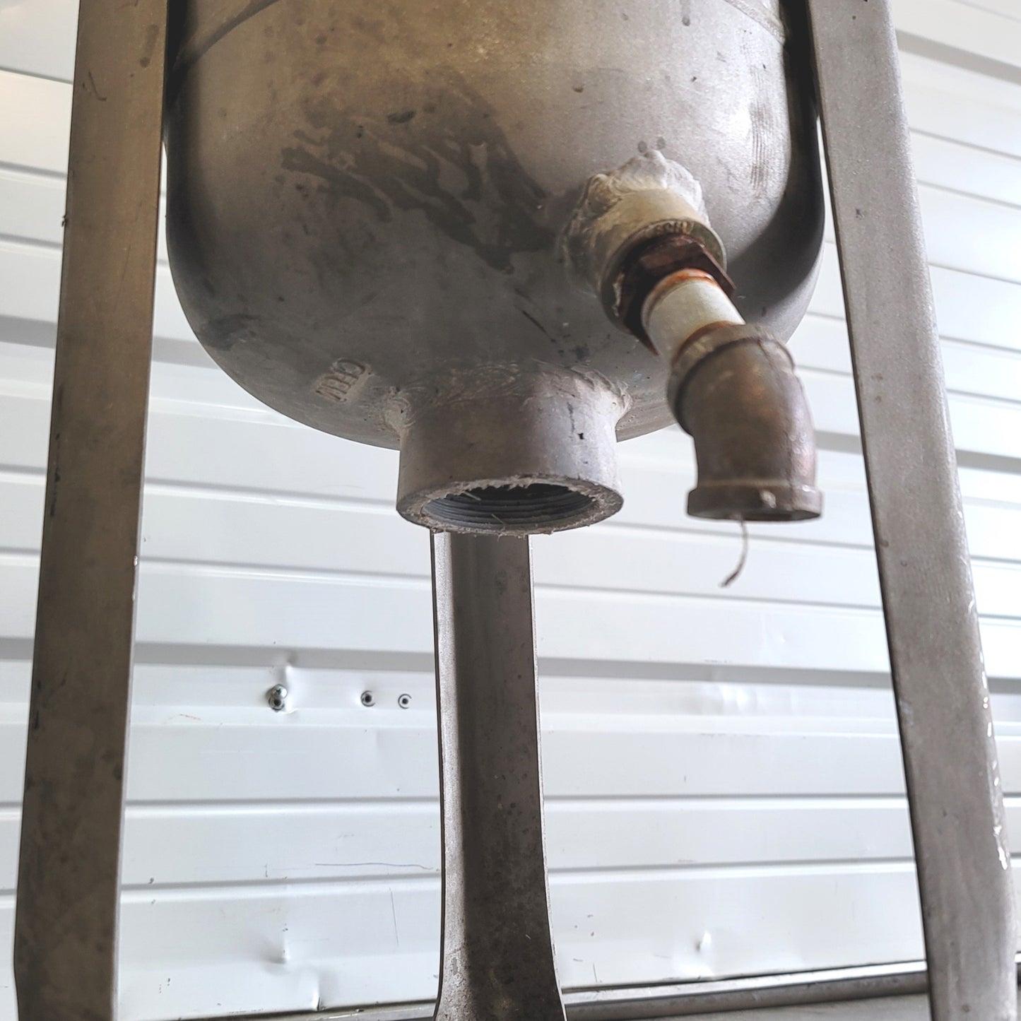 Used Filtration Systems CF-8M Over The Top 8" Basket Bag Filter Housing 2" In/Out