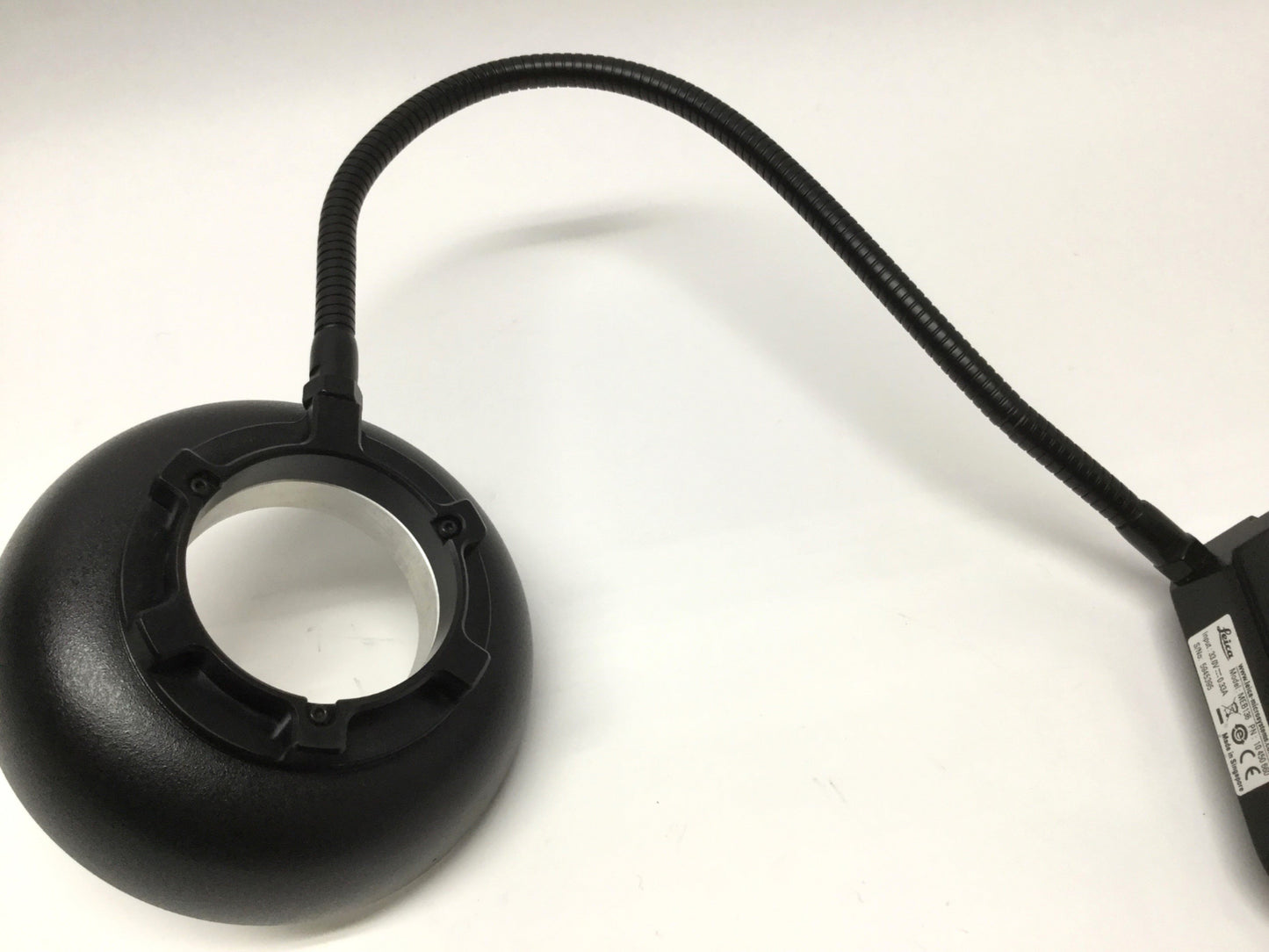 Used Leica LED3000 DI 10450660 Microscope LED Diffuse Gooseneck Ringlight Illuminator