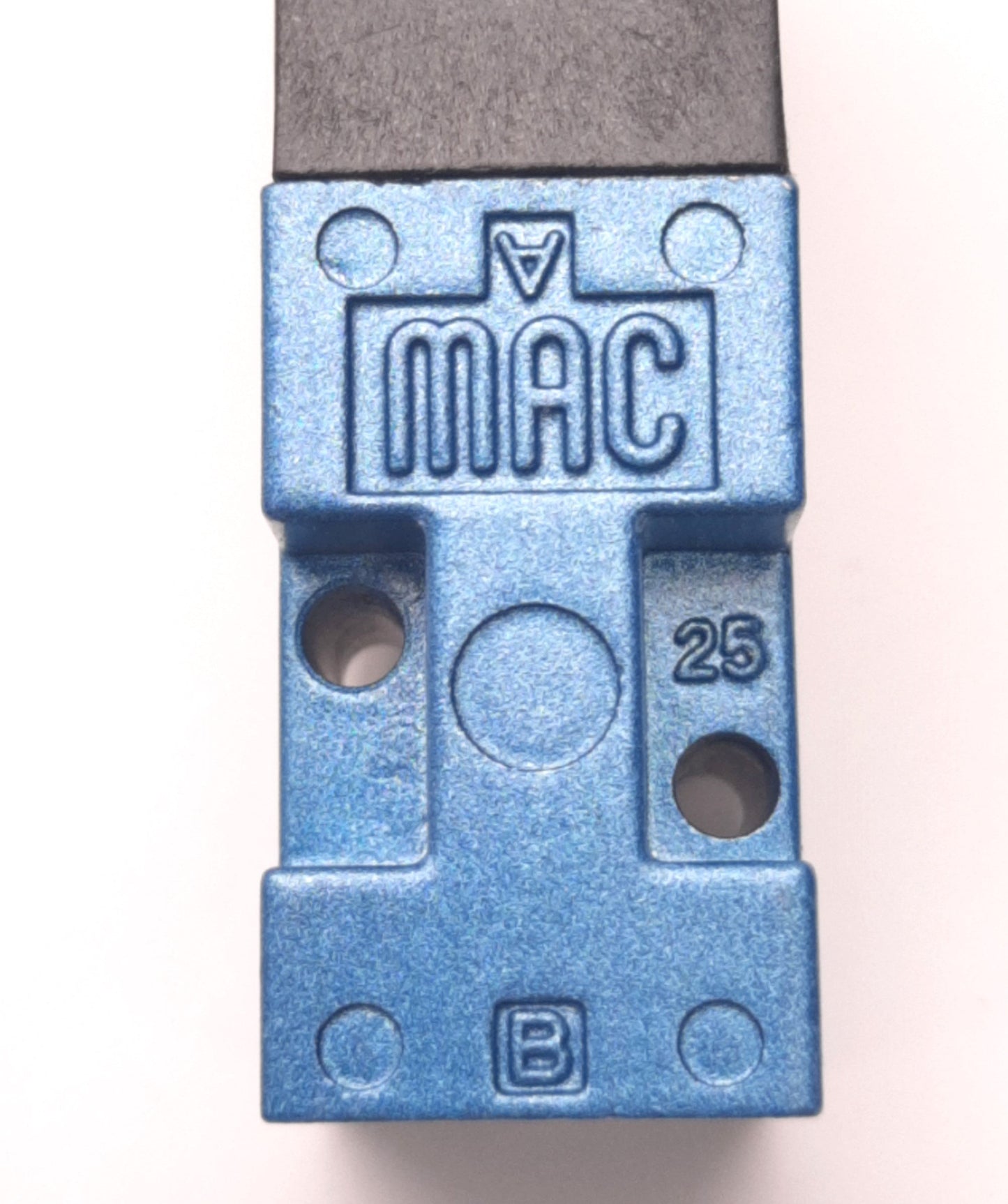 New Mac Valves 45A-L00-DDAJ-1FN Solenoid Valve 24v DC 5.4W, Non-Locking, 3-Pin