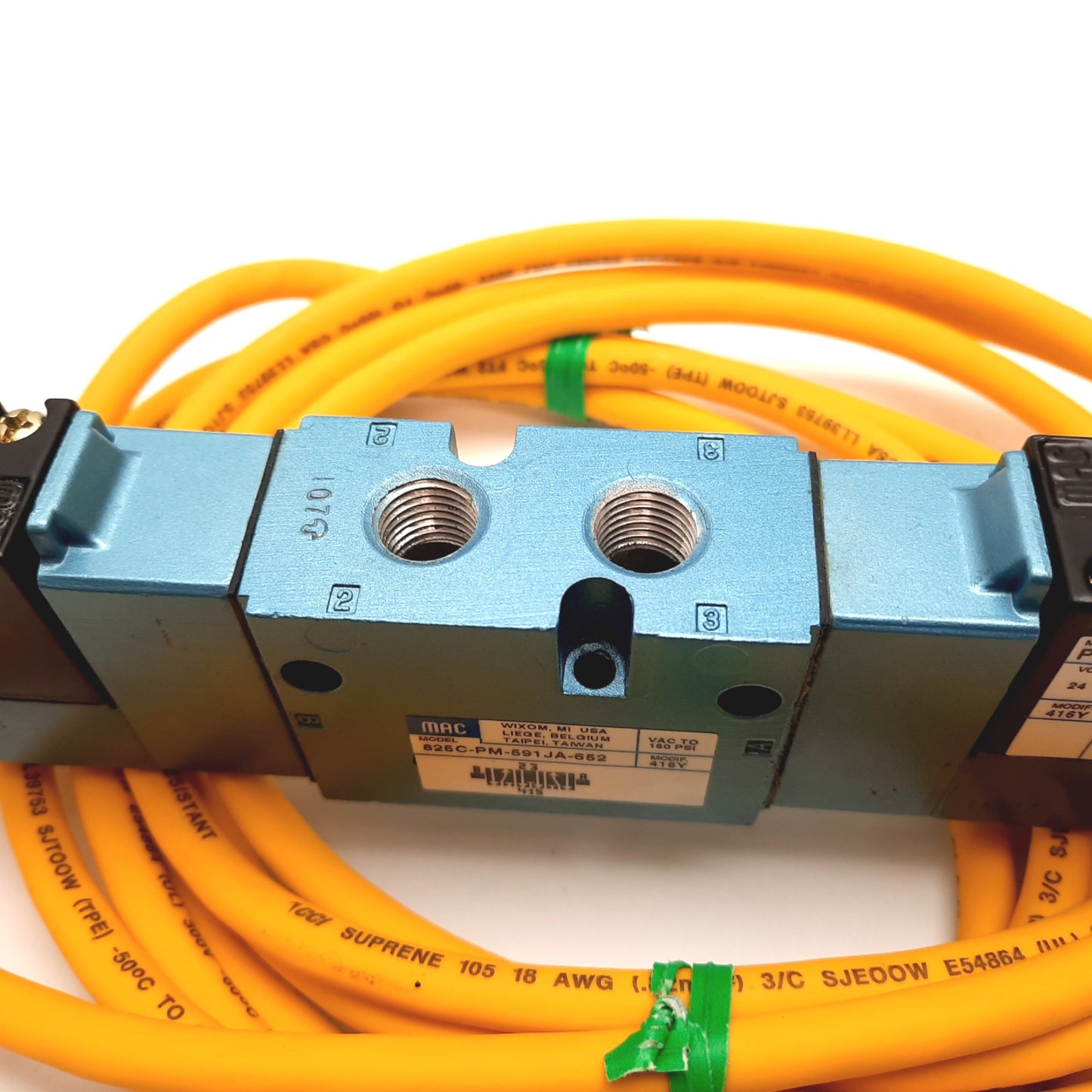 New MAC 825C-PM-591JA-652 Solenoid Valve, 3-Position 5-Port, 24VDC, 25-150psi