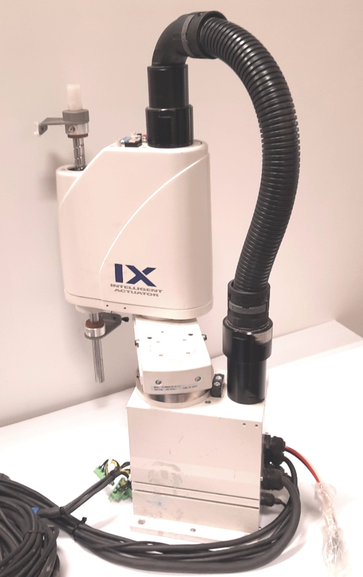 Used IAI IX-NNN2515H-5L-T2 SCARA Robot Standard 250mm Arm, 150mm Vertical, 17' Cable