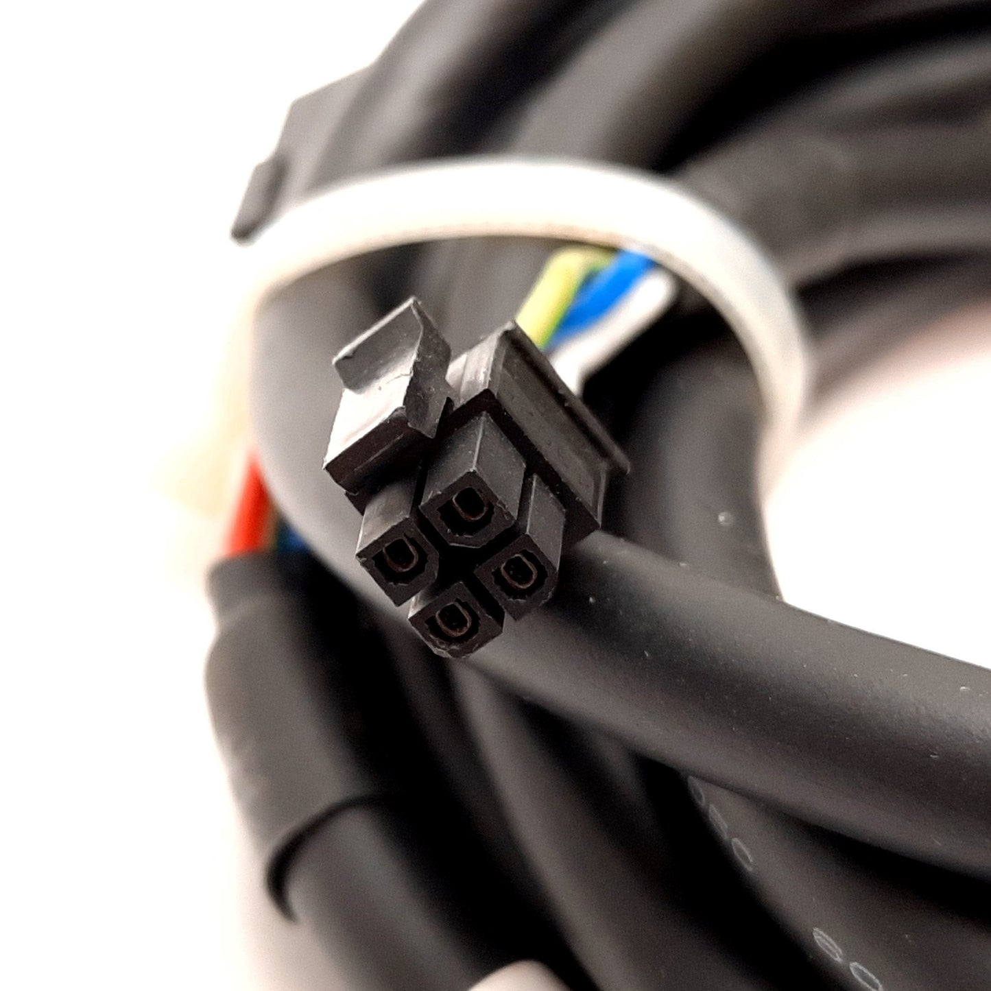 Used Yaskawa JZSP-CF1M20-03-E Servomotor Main Circuit Cable, Length: 3m Long