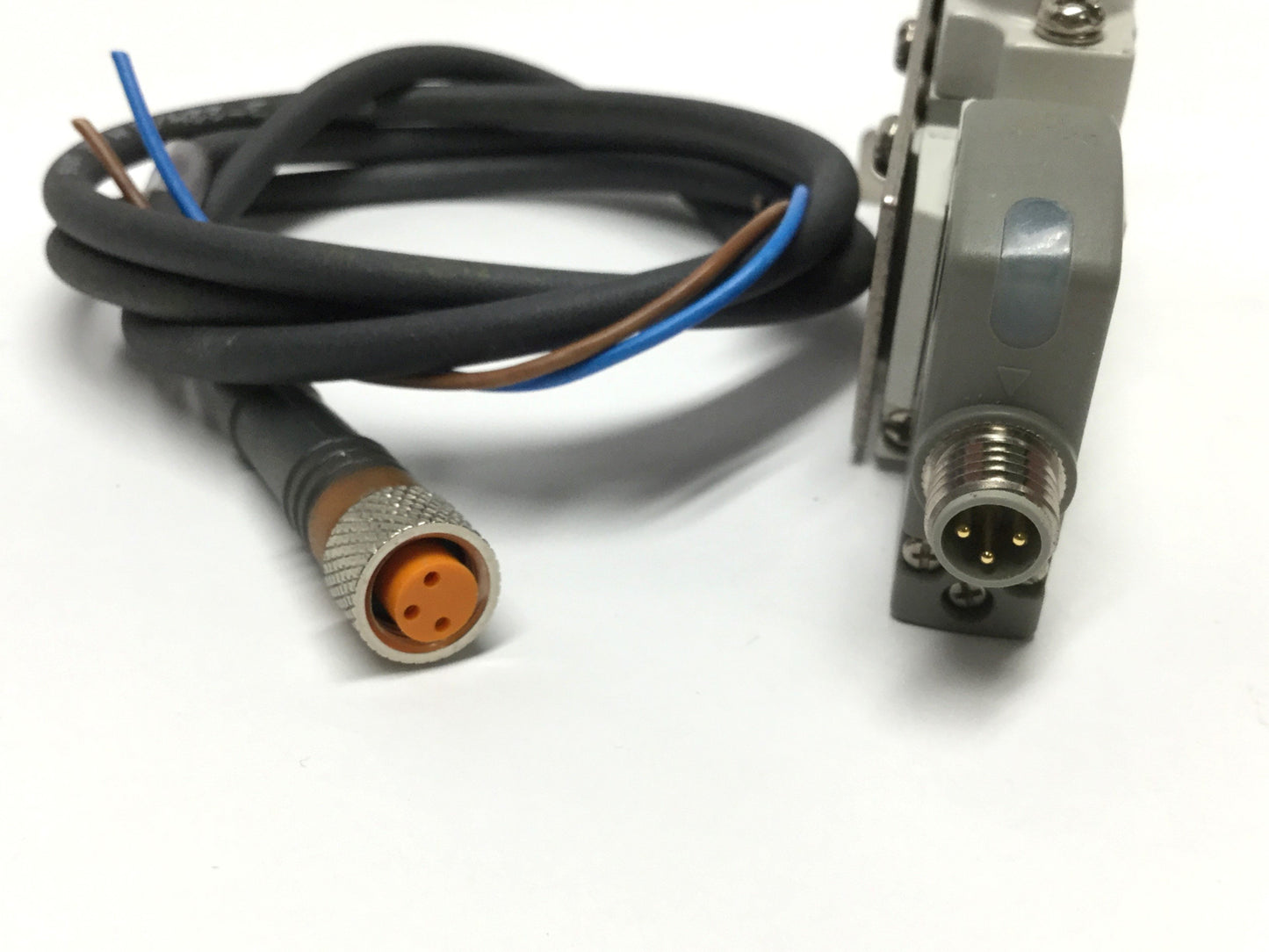 Used SMC SY5120-5WOZ-01T Solenoid Valve, 5-Port, 2-Pos. 24VDC Coil, 1/8" NPT