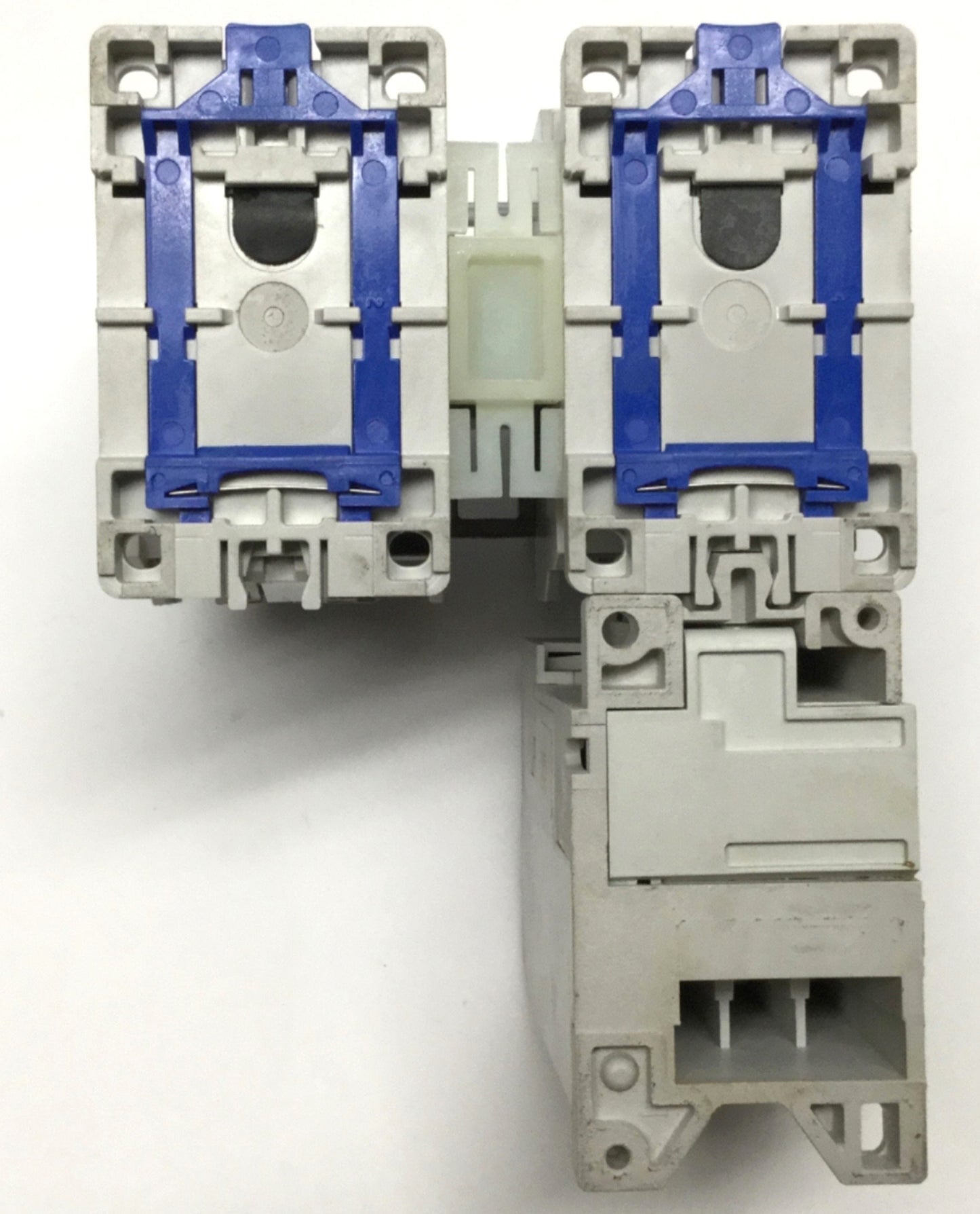 Used Cutler Hammer AE56AN0AC IEC Reversing Motor Starter Contactor 7A 110/120VAC Coil
