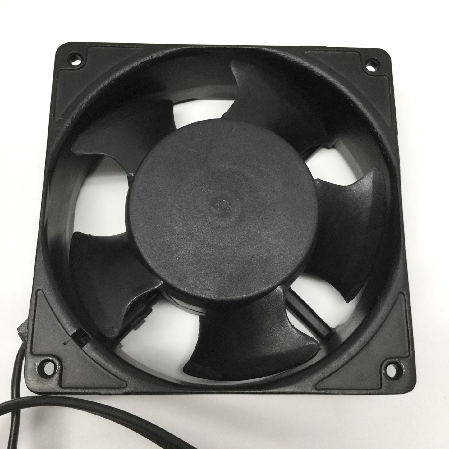 Used Dayton 4C549A Axial Cooling Fan 100CFM, 115VAC 0.25A, 2950RPM, 120x120x38mm