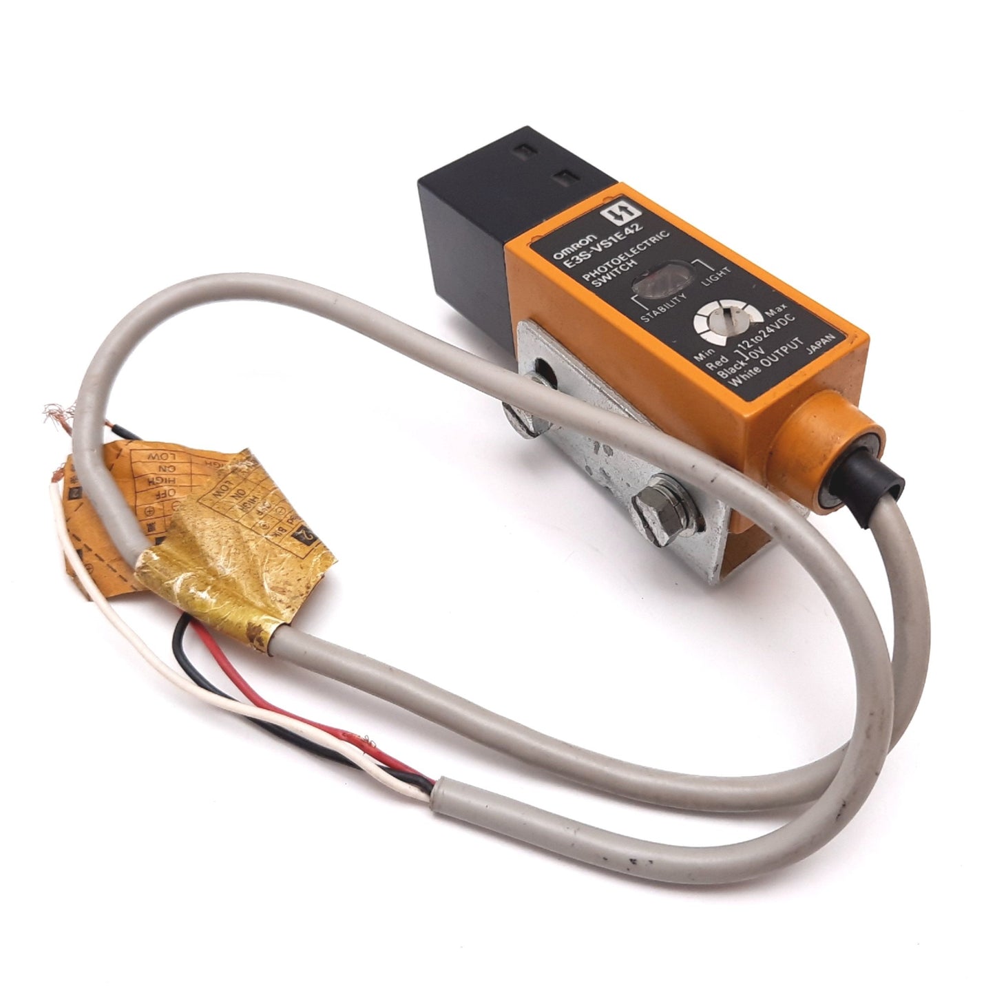 Used Omron E3S-VS1E42 Photoelectric Sensor Switch, Range: 12mm, Supply: 12-24VDC, NPN