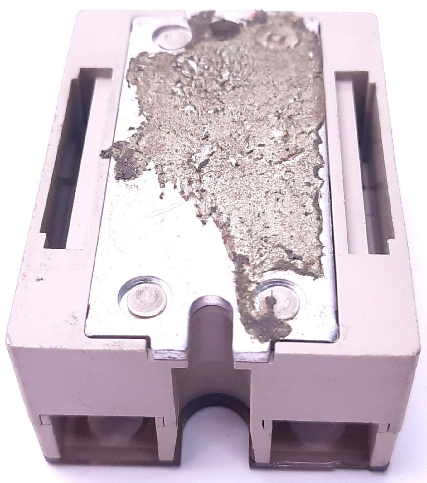 Used Omron G3NA-D210B SSR SCR Solid State Relay 5-200VDC 10A, 5-24VDC Coil