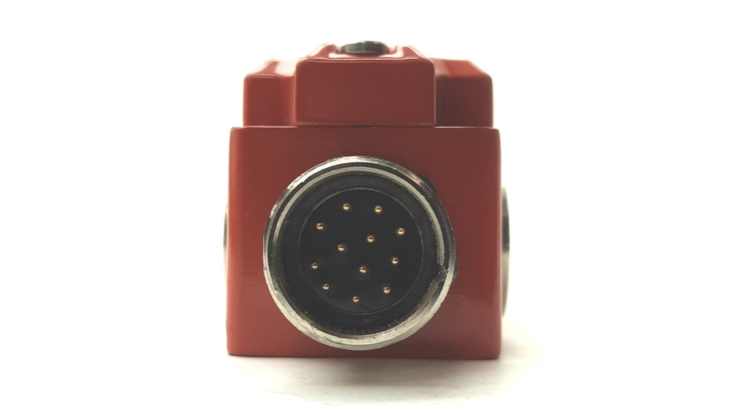Used Allen-Bradley 440G-MT47048 Guardmaster Safety Interlock Switch 2NC 2NO 24VAC/DC