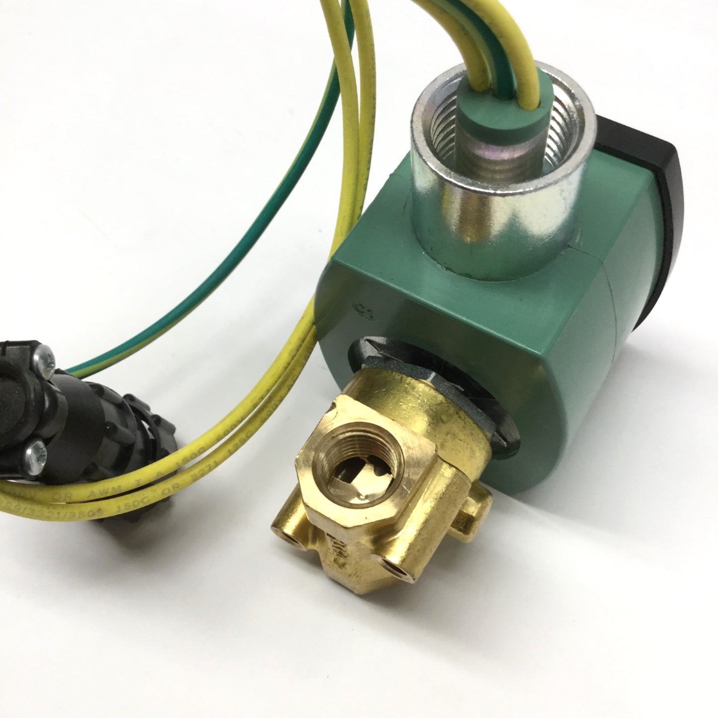 Used ASCO 8262H262 Red Hat II Solenoid 2-Way N.O. Brass Shutoff Valve 1/4" NPT, 24VDC