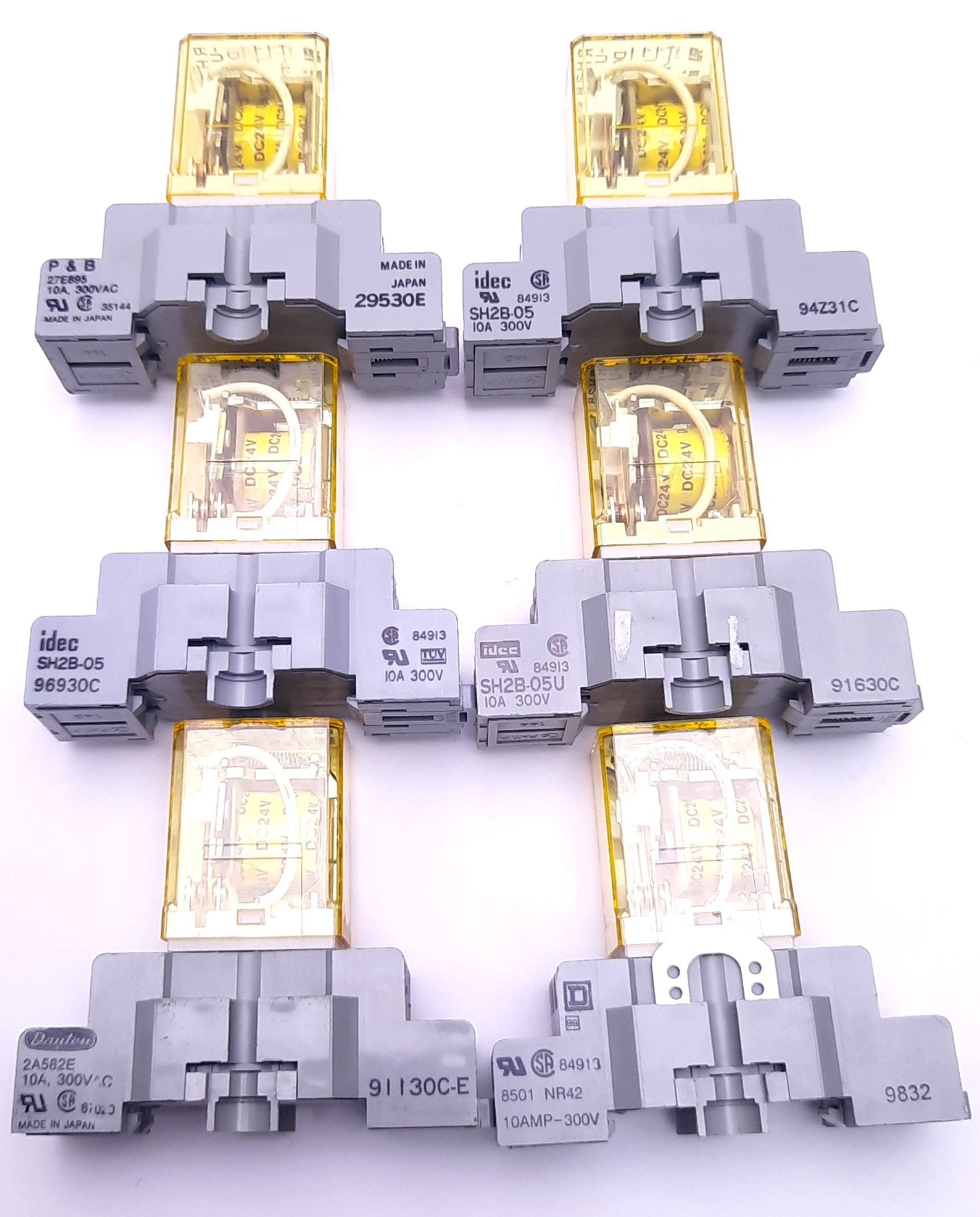 Used Lot of 6 Idec RH2B-U Ice Cube Relays 24v DC 10A w/ Various 300v 10A Socket