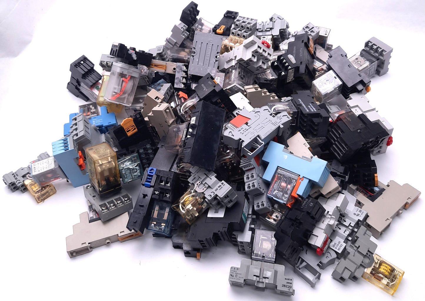 Used Lot of 10 Various DC Relays & Base, IDEC, AB, Banner, Omron, Dayton, DC Coil