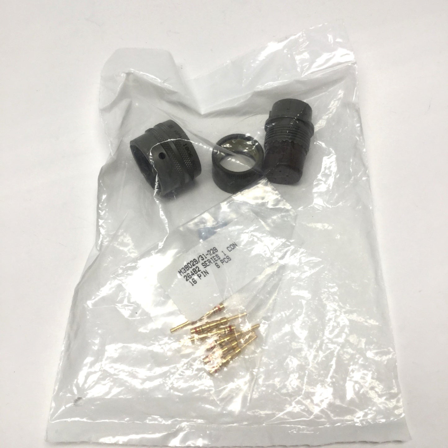 New Amphenol PT06SE14-5PY MIL Spec Circular Connector Bayonet Plug, 5-Pos, 13A