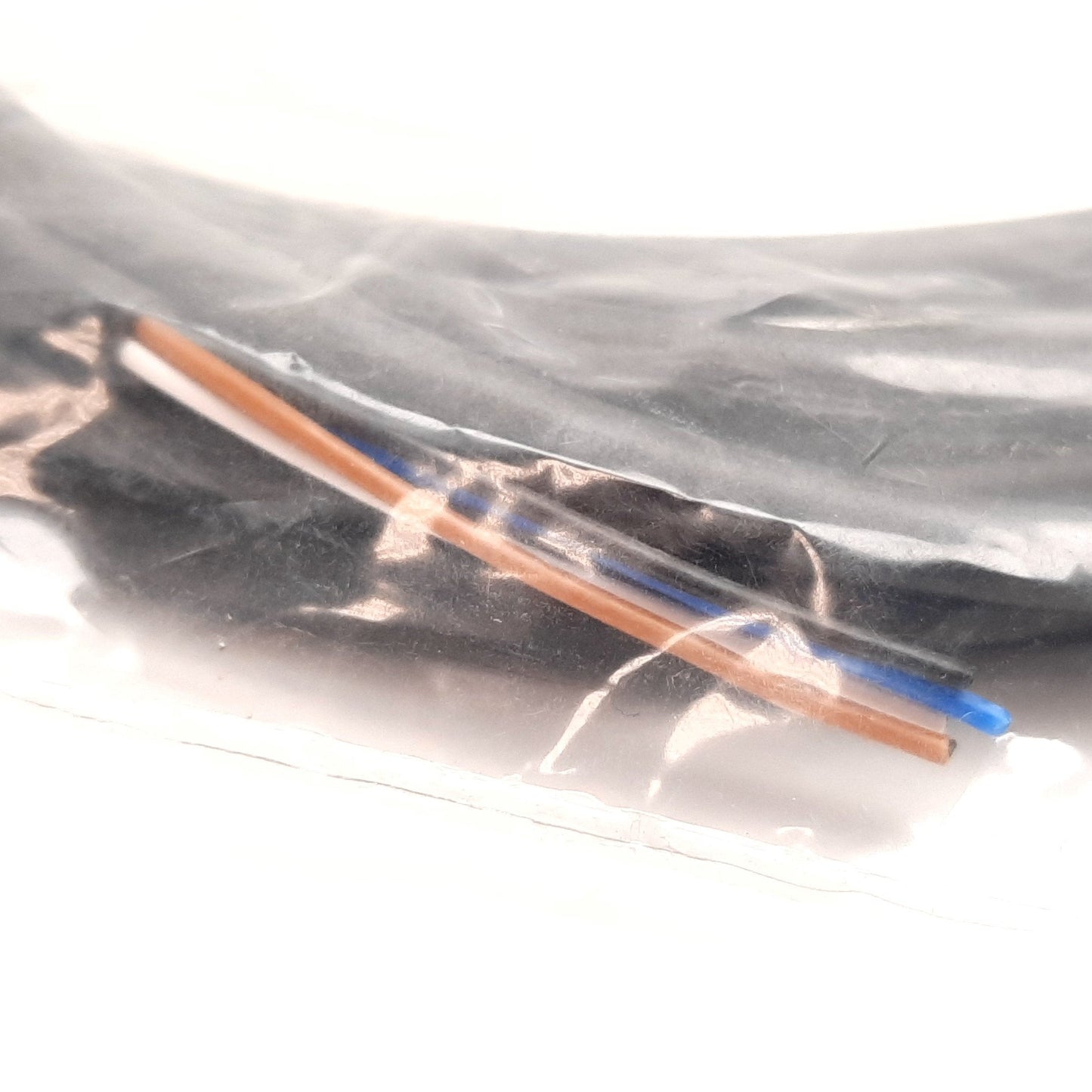 New Numatics TC0405MIE0000000 Cable, 5m Long, 4-Pin Micro Female to Flying Leads