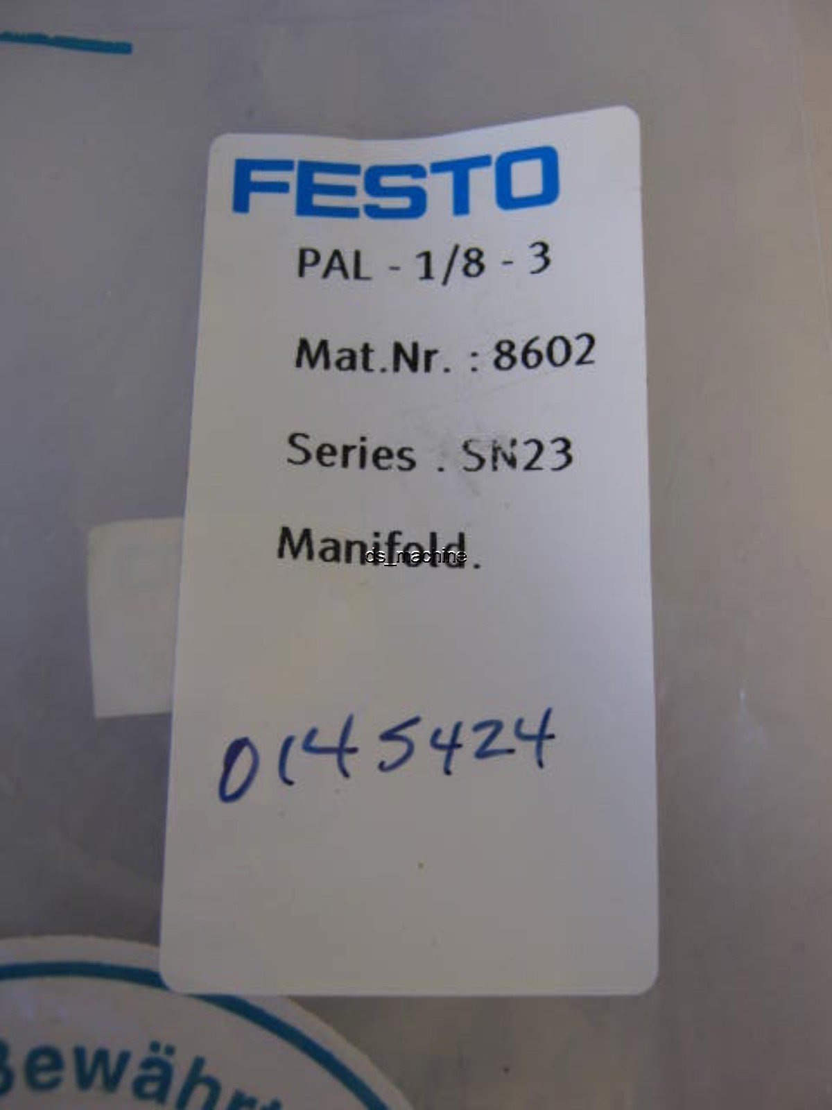 New Festo PAL-1/8-3 8602 3-Port Pneumatic Manifold