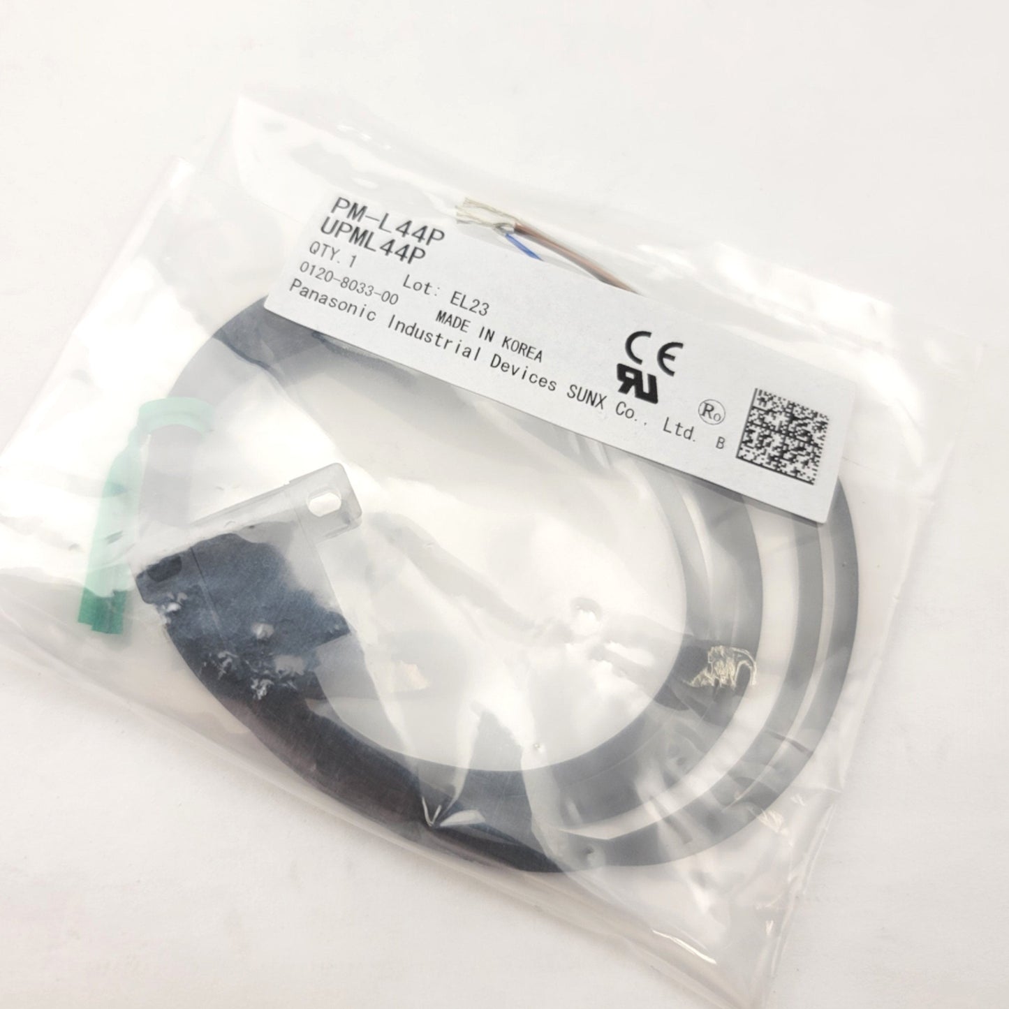 New Panasonic PM-L44P Micro Photoelectric Slot Sensor 5-24VDC, PNP, 5mm