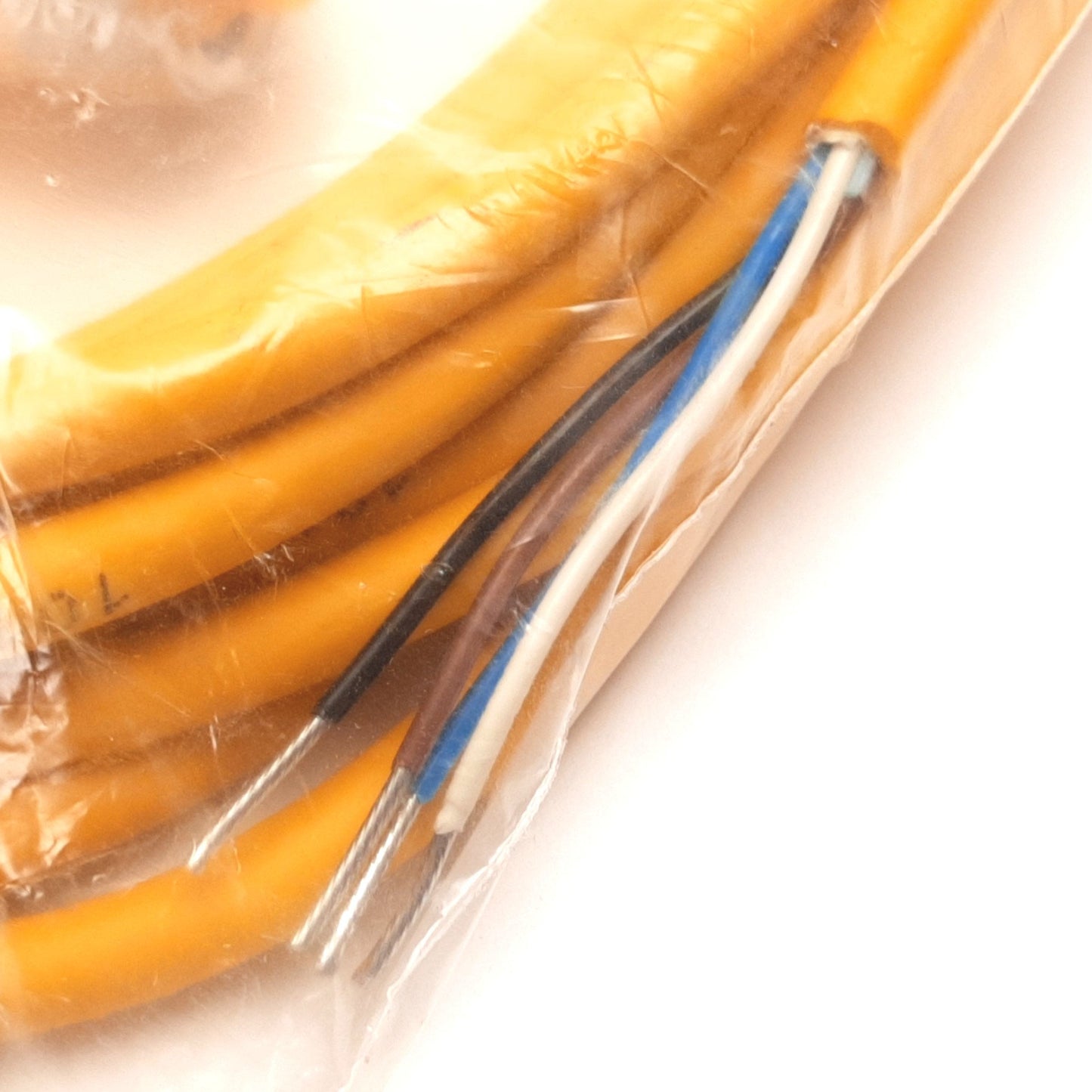 New Turck WKM 40-5M/S101 Minifast Cordset, 4-Pin Female 90ø to Flying Leads, 5m