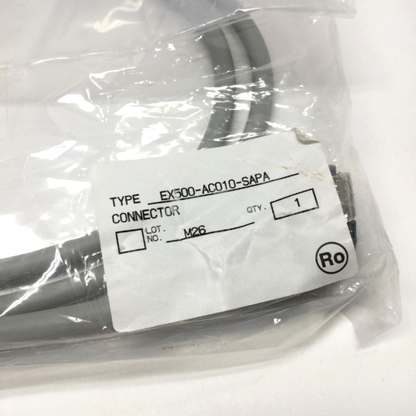 New SMC EX500-AC010-SAPA Interconnect Cable M12 8-Pin Connector, Right-Angle, 1m