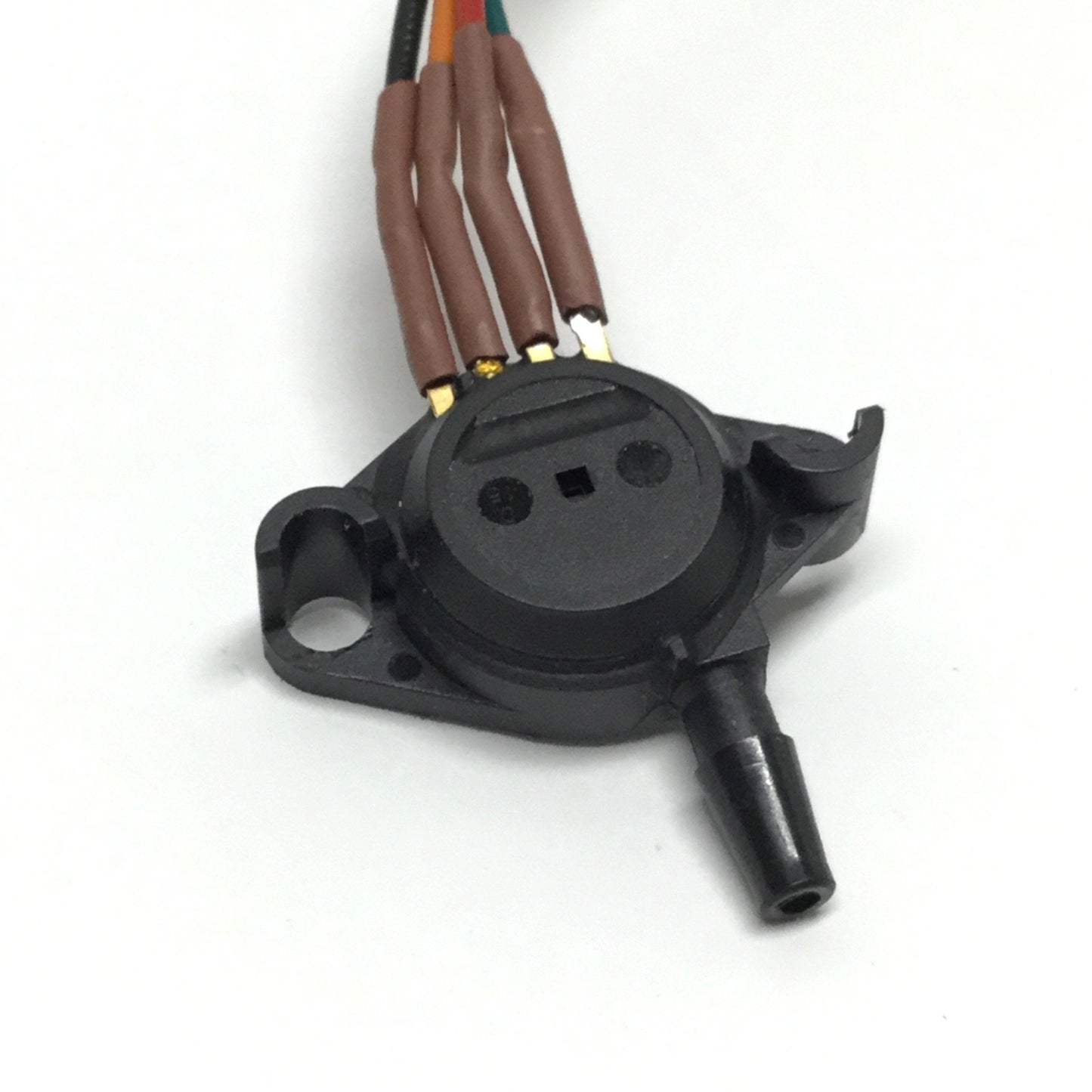 Used NXP MPX2200AP On-Chip Piezo Absolute Pressure Sensor, Single-Port, 200kPa, 40mV