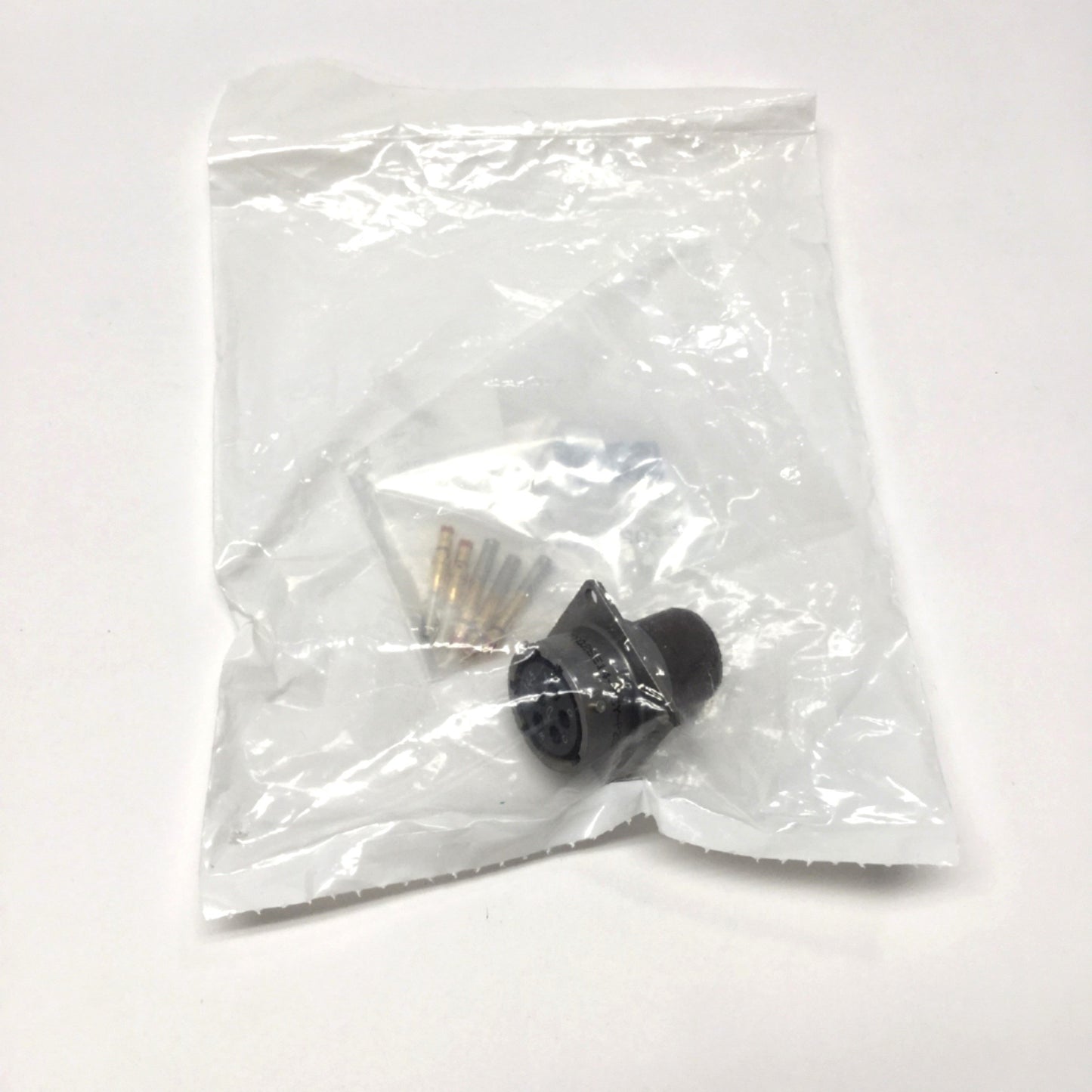 New Amphenol PT02SE14-5SY-P288 Box Mount Circular Bayonet Connector, 5-Pos, 13A